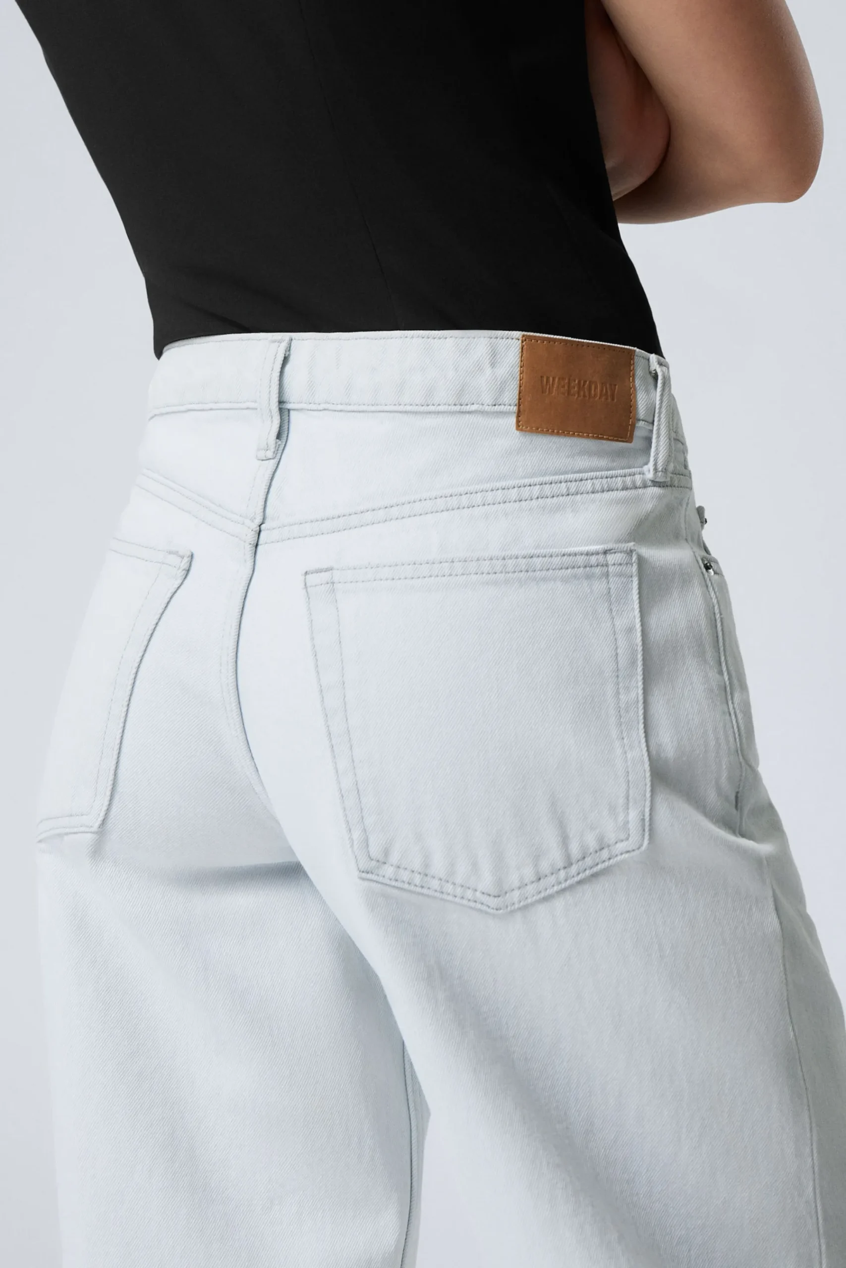 Weekday AMPLE LOW RISE LOOSE WIDE LEG JEANS ice blue light blue Best