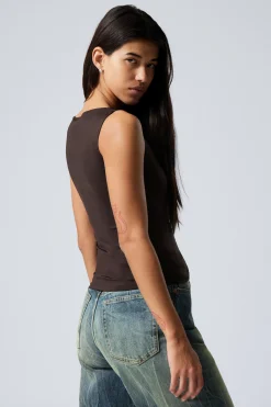 Weekday ANNIE SLEEVELESS BOAT-NECK TOP dark brown Best