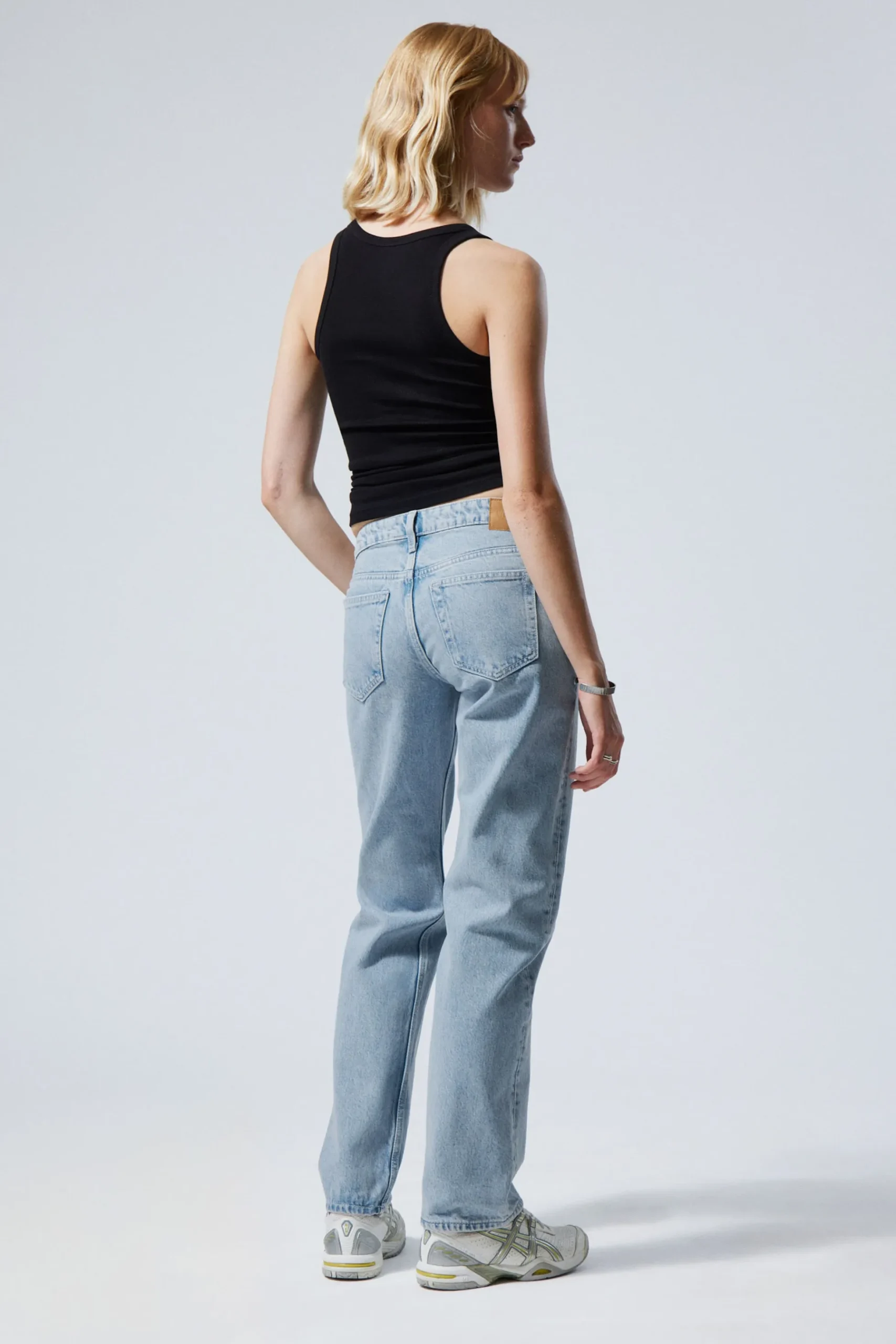 Weekday ARROW LOW RISE REGULAR STRAIGHT LEG JEANS summer blue light blue Hot