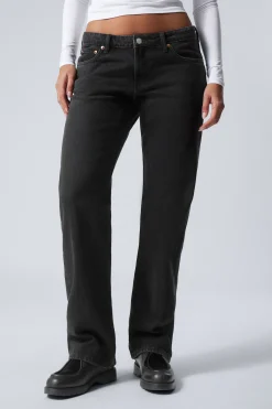 Weekday ARROW LOW RISE REGULAR STRAIGHT LEG JEANS tuned black black Clearance