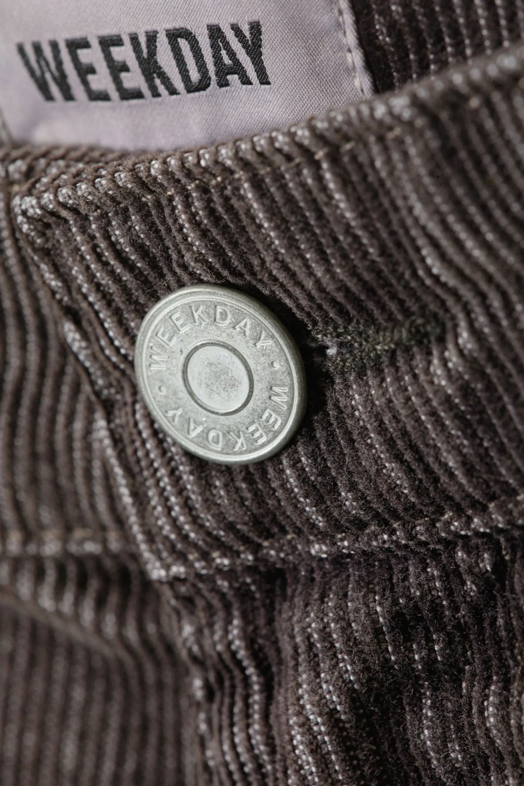 Weekday ASTRO LOOSE BAGGY CORDUROY TROUSERS washed dark brown Shop