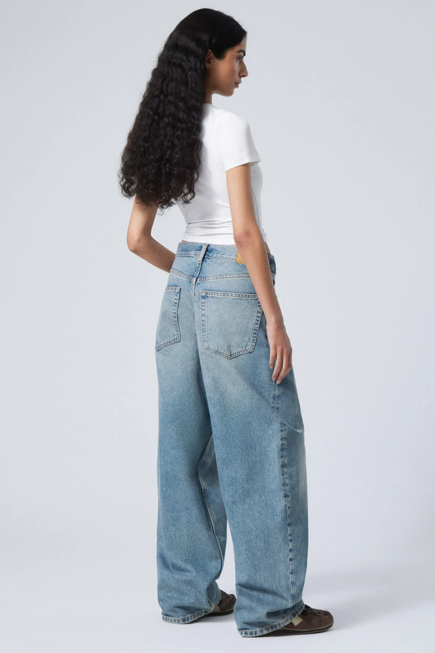 Weekday ASTRO LOOSE BAGGY LEG JEANS seventeen blue medium blue Clearance