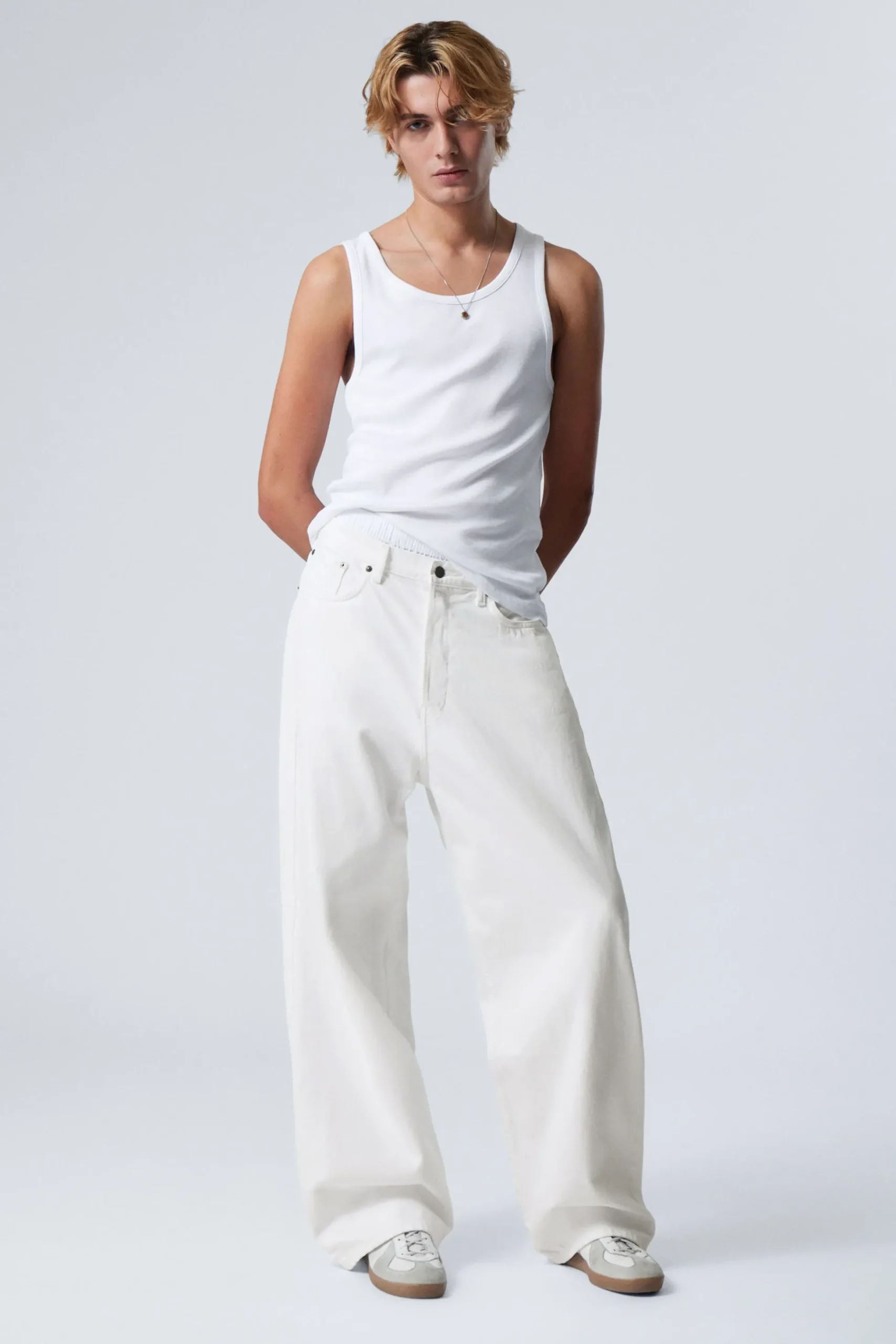 Weekday ASTRO LOOSE BAGGY LEG JEANS white Online