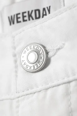 Weekday ASTRO LOOSE TWILL SHORTS white Online