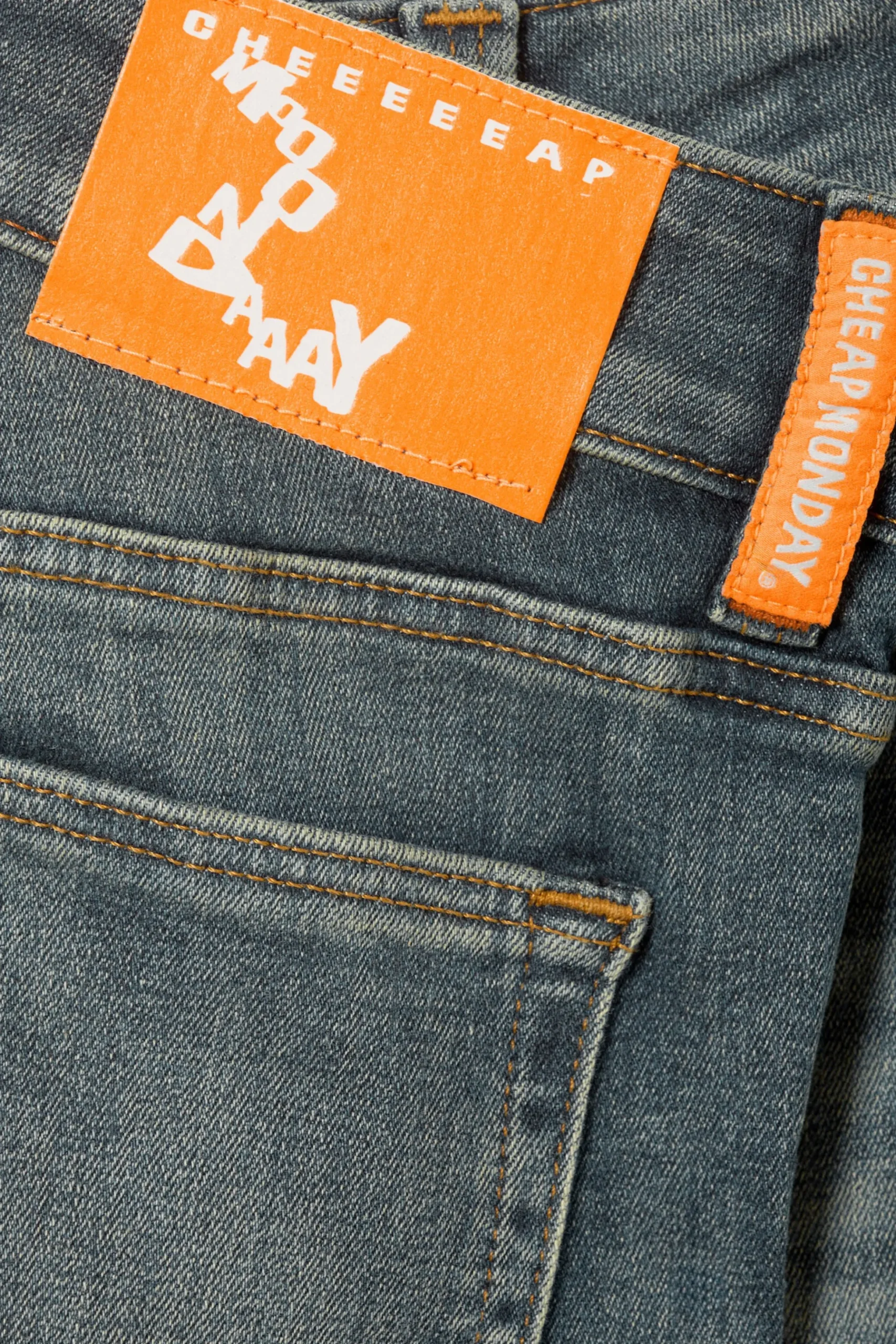 Weekday BOOTY BEI LOW WAIST SKINNY BOOTCUT JEANS puddly blue Shop