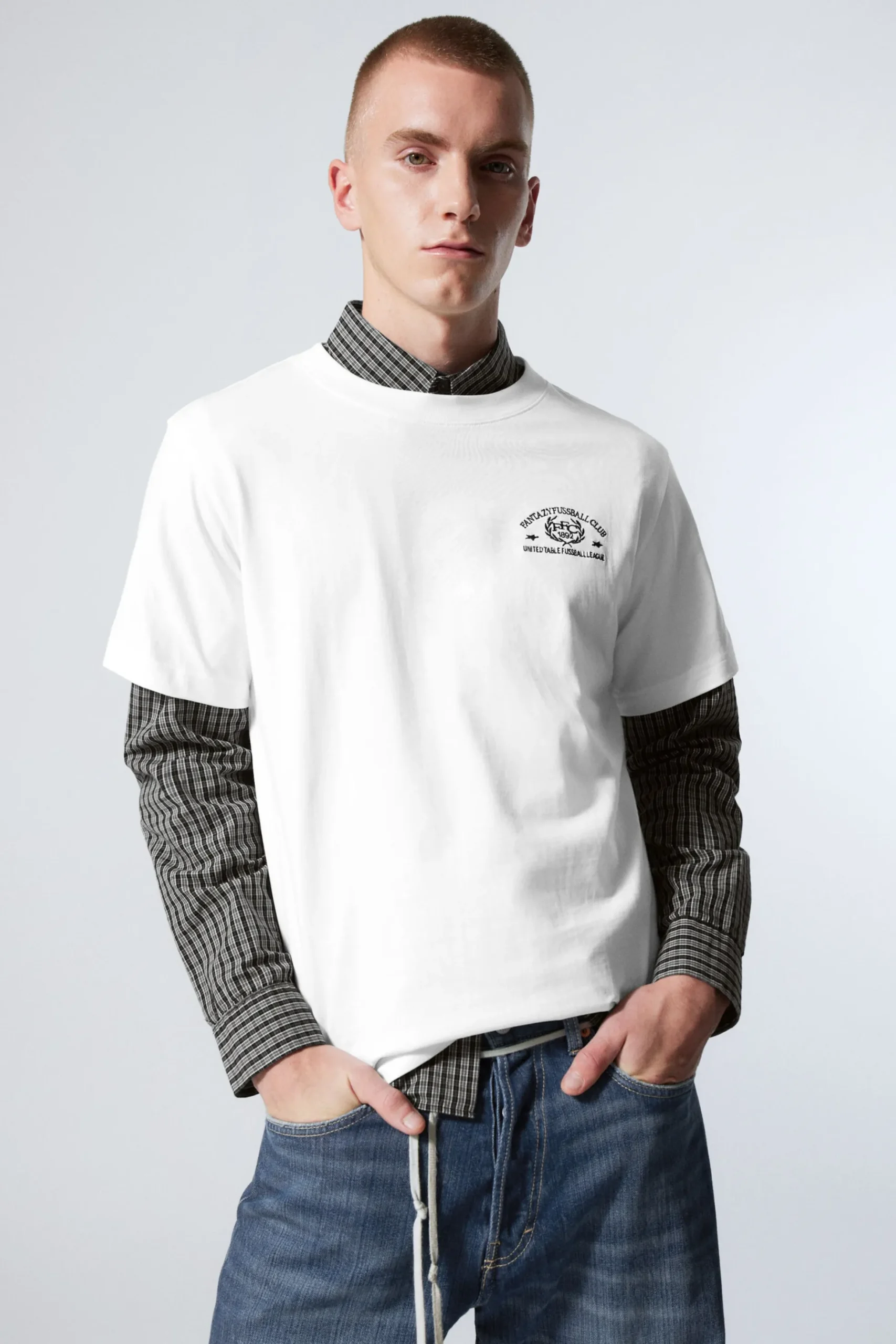Weekday BOXY GRAPHIC PRINTED T-SHIRT white fantazy fussball club Best Sale