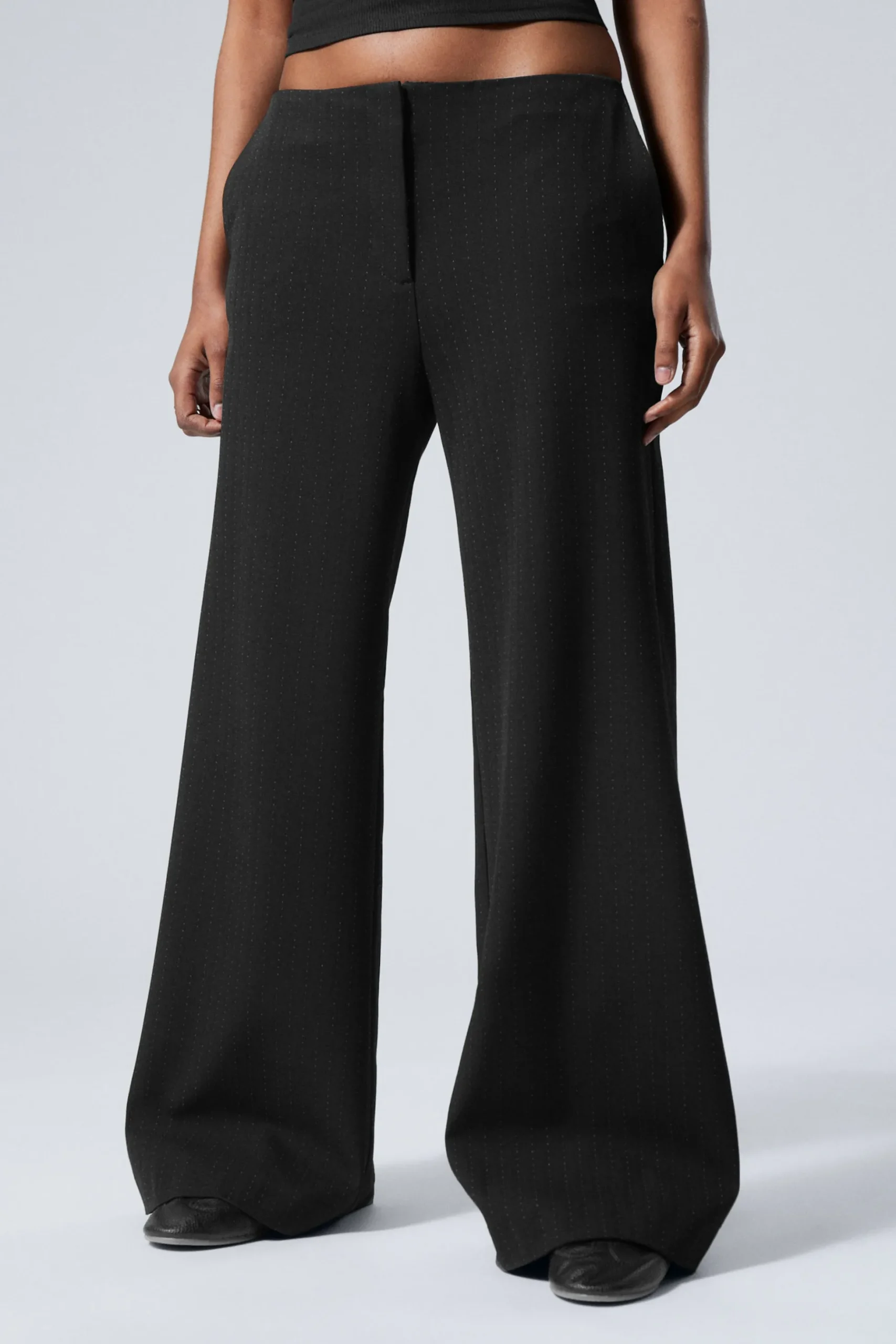 Weekday CUT-OFF WAISTBAND SUITING TROUSERS black stripe Discount
