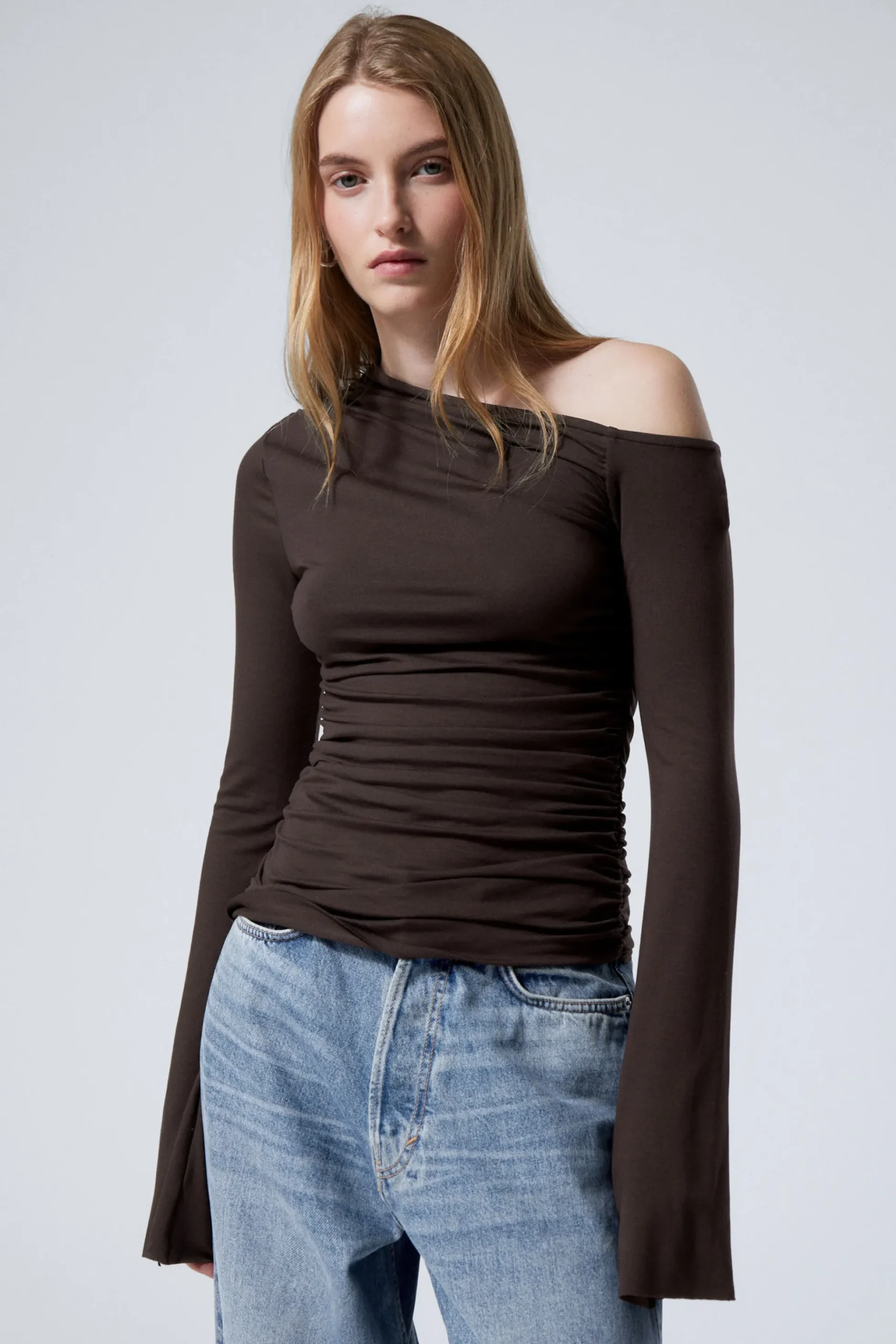 Weekday DRAPE ASYMMETRIC LYOCELL TOP dark brown Online