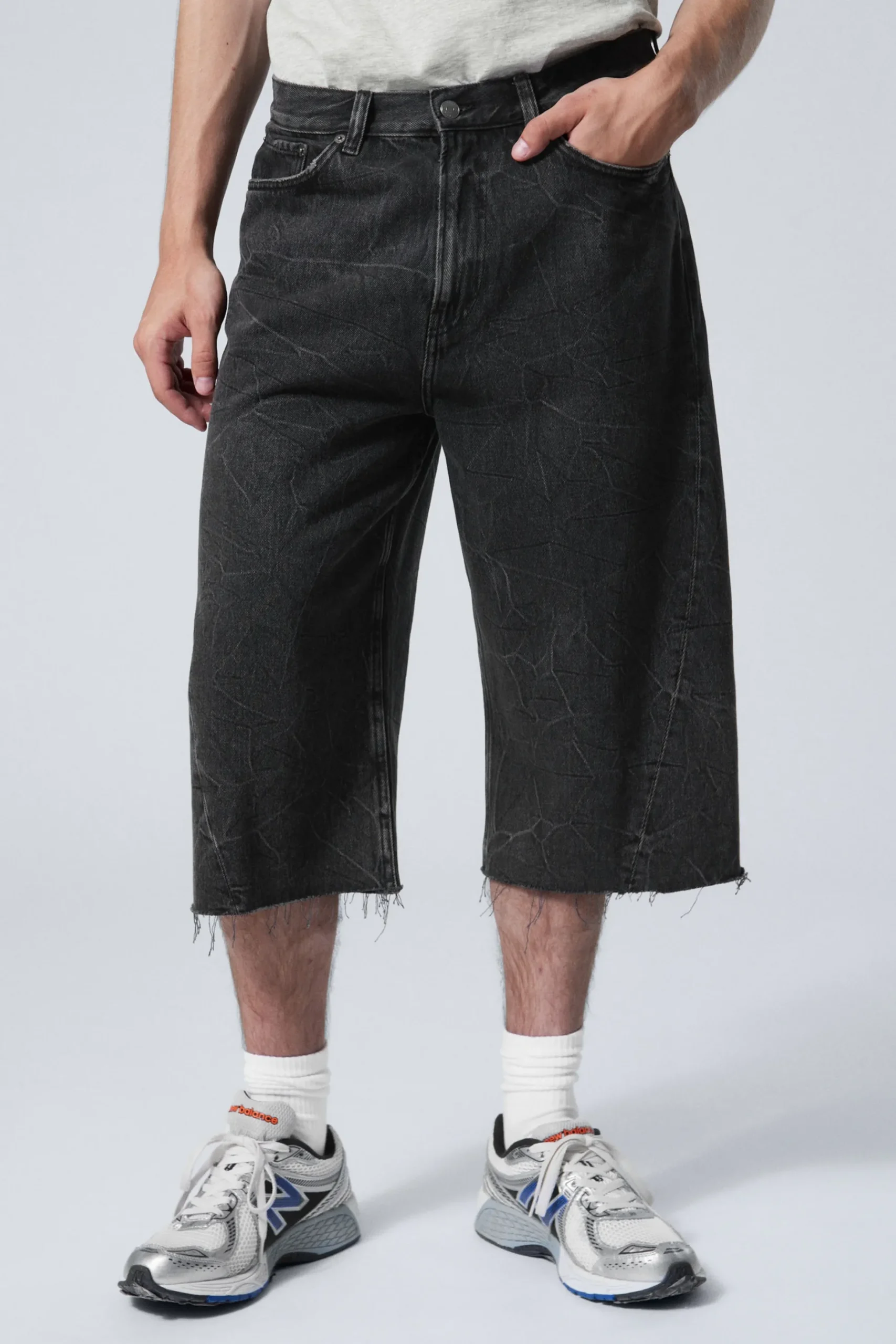 Weekday GALAXY LOOSE TWISTED DENIM SHORTS washed black Fashion