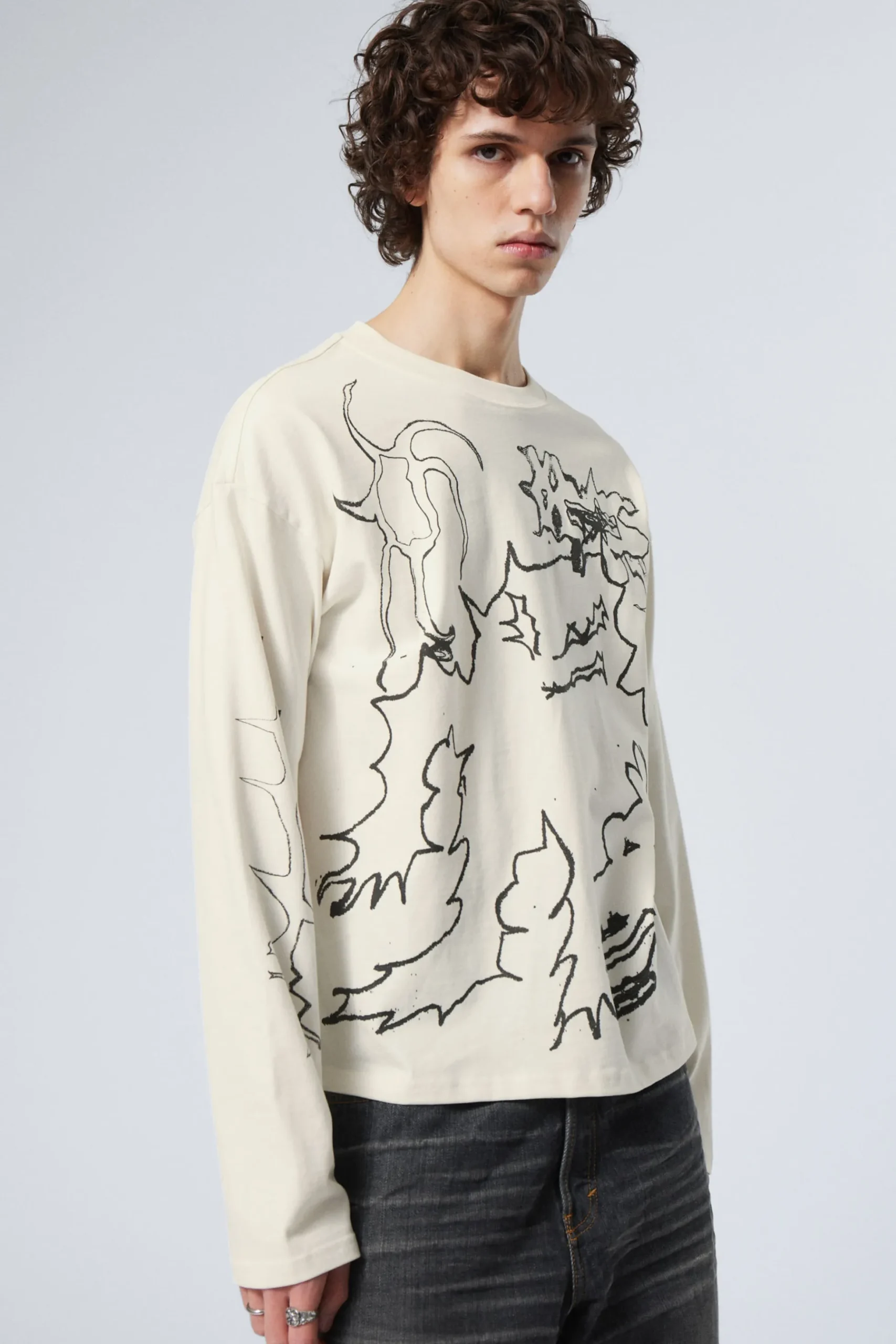 Weekday GREAT BOXY GRAPHIC LONG SLEEVE T-SHIRT dusty white shaky monster Store