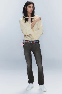 Weekday ISSUE LOW WAIST SLIM TAPERED JEANS rubby black Hot