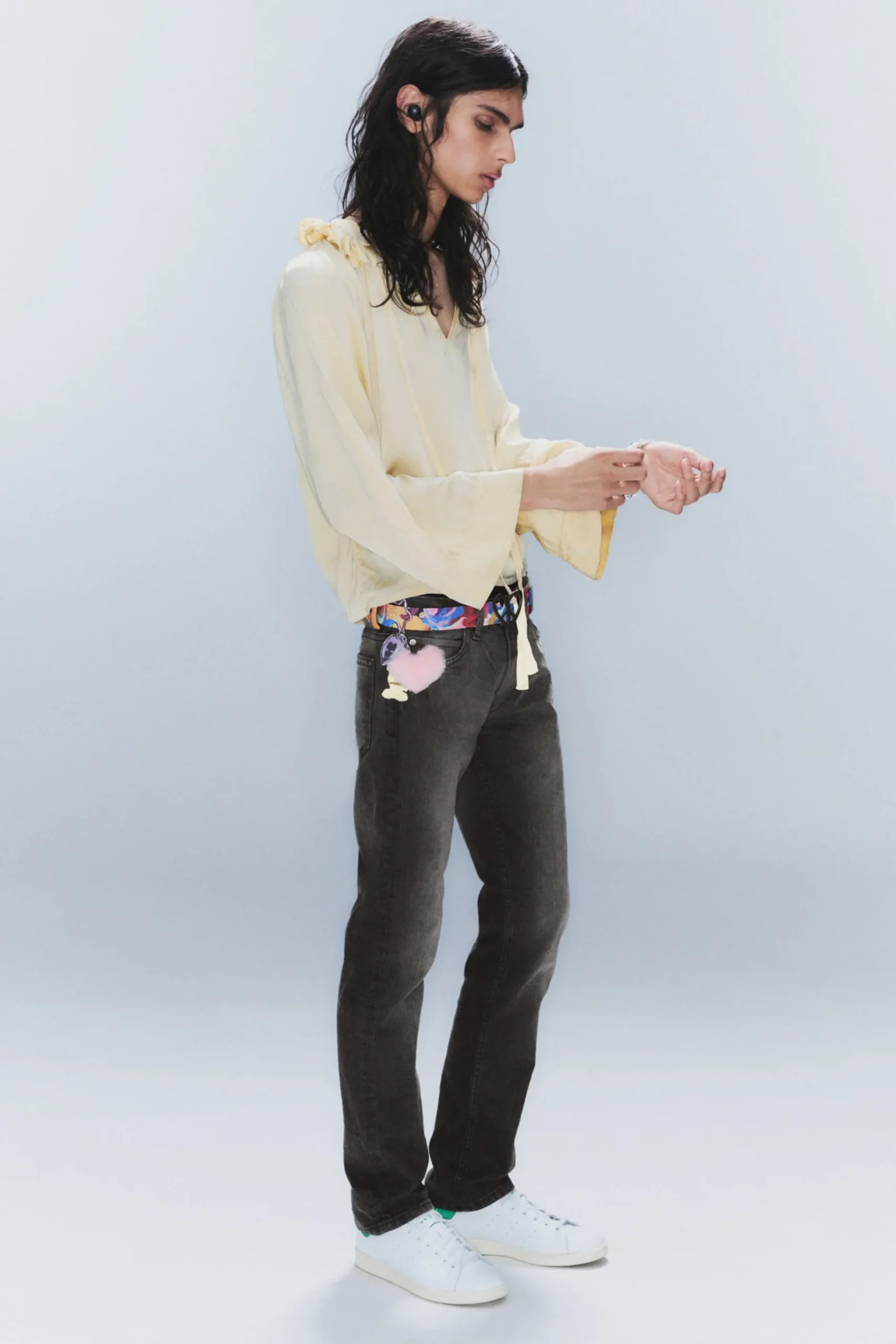 Weekday ISSUE LOW WAIST SLIM TAPERED JEANS rubby black Hot
