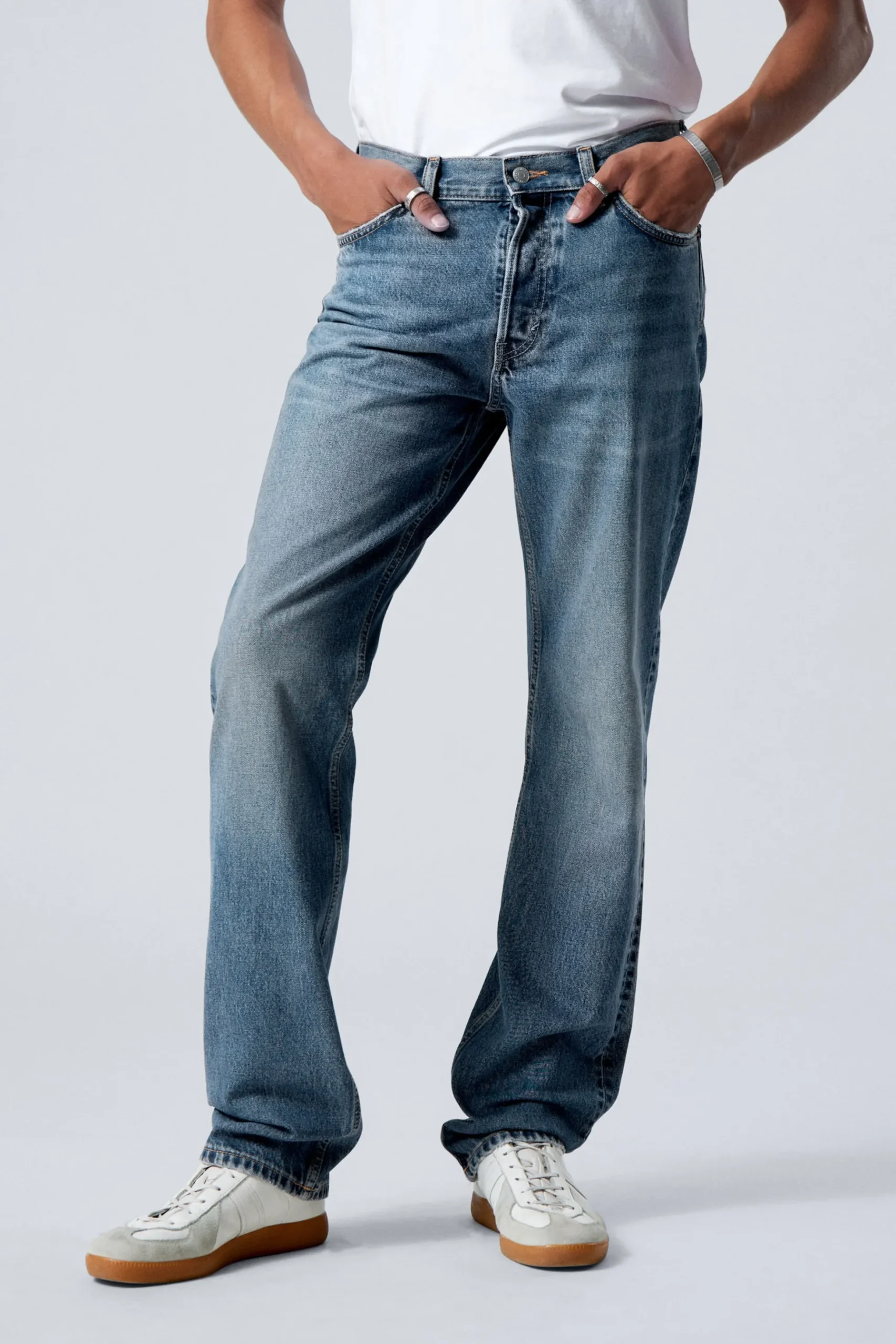 Weekday KLEAN REGULAR STRAIGHT LEG JEANS iron blue medium blue Outlet