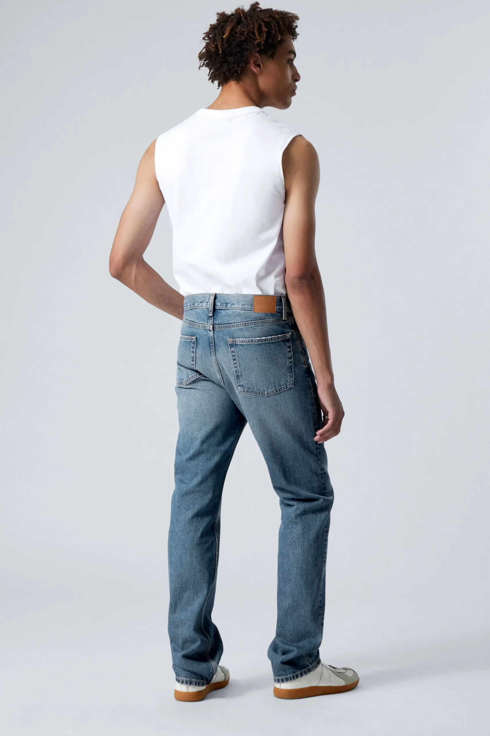 Weekday KLEAN REGULAR STRAIGHT LEG JEANS iron blue medium blue Outlet
