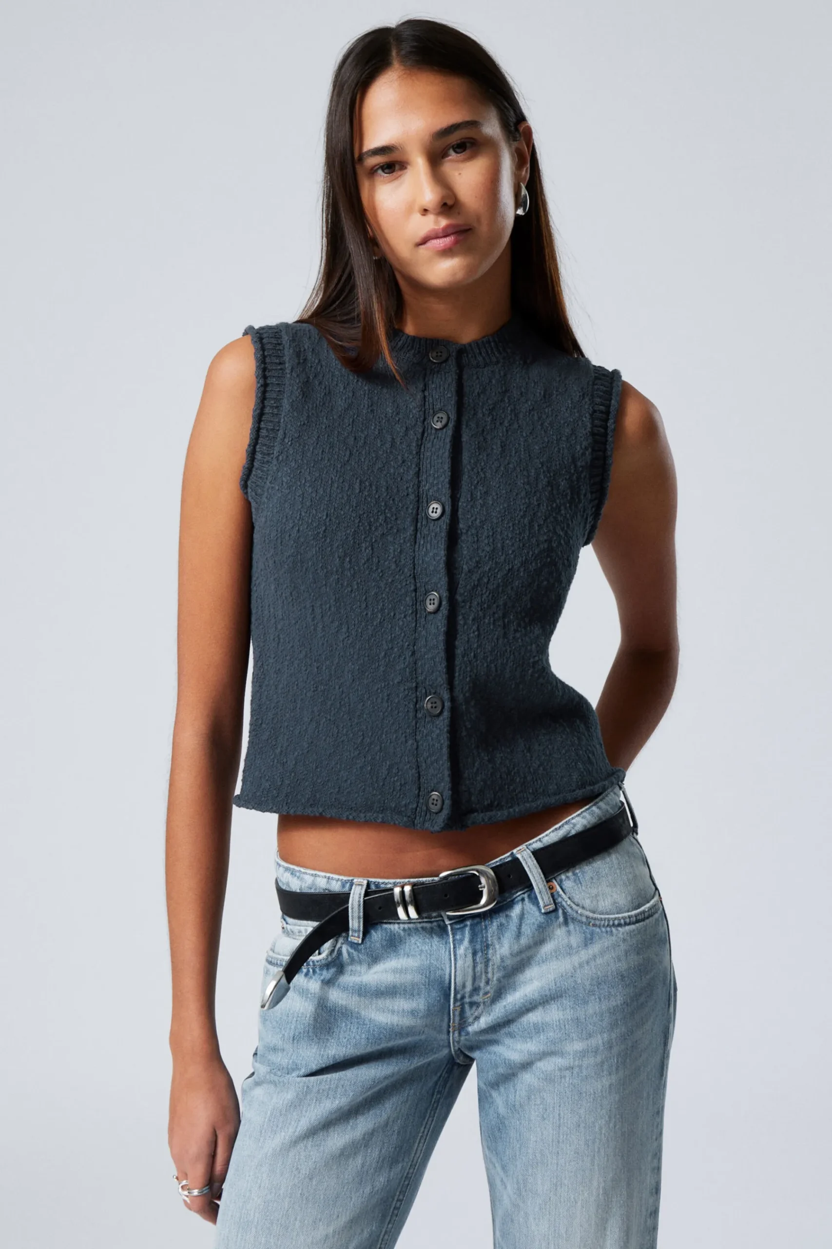Weekday KNITTED SINGLE-BREASTED VEST dark navy blue Hot