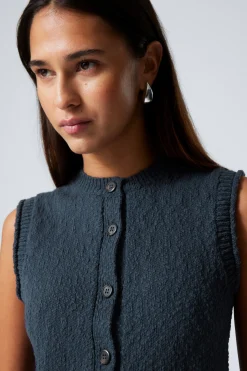 Weekday KNITTED SINGLE-BREASTED VEST dark navy blue Hot