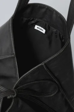 Weekday LARGE FAUX LEATHER TOTE BAG black Flash Sale