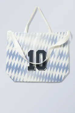 Weekday LARGE MERCH TOTE BAG white & blue fantazy fc Discount