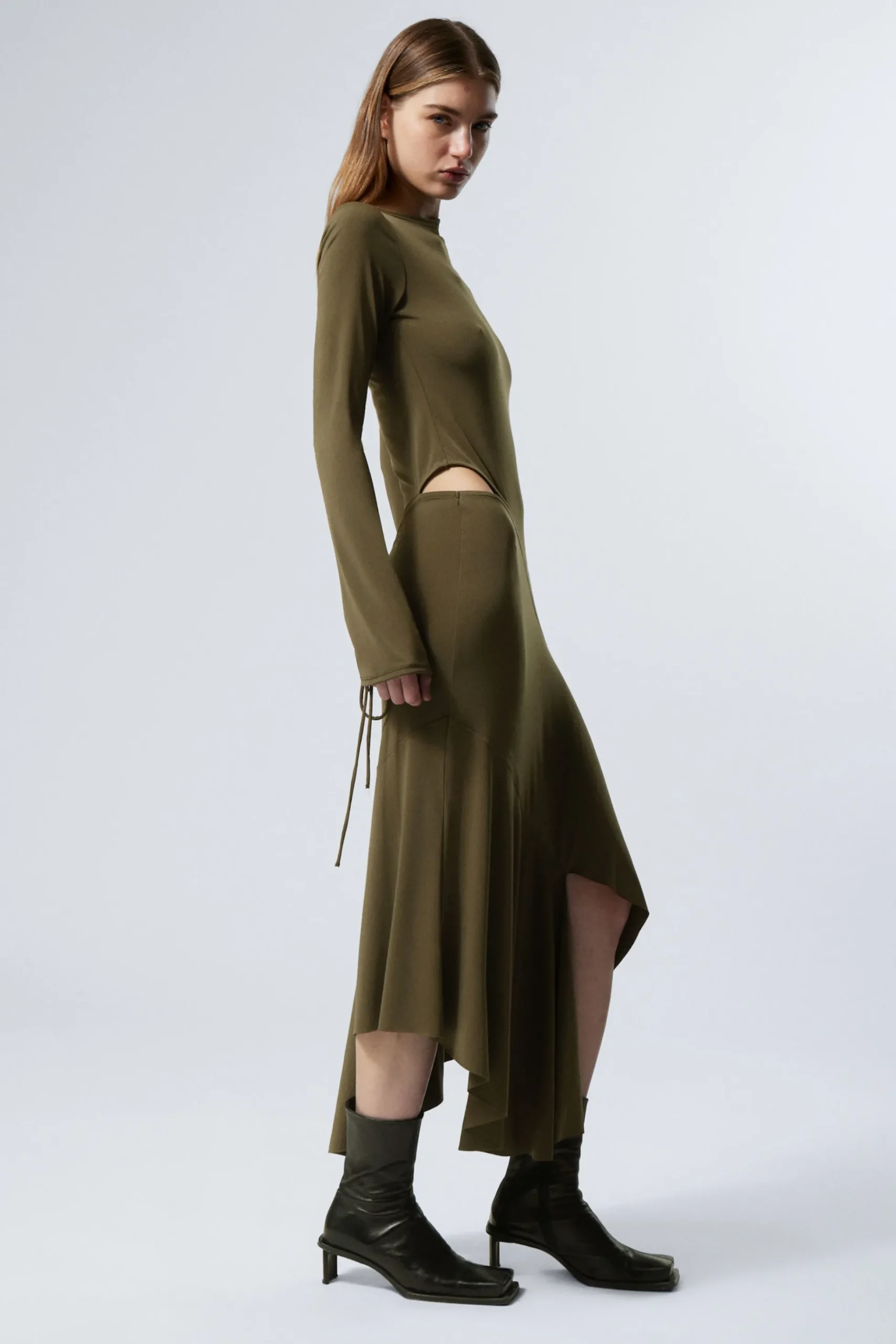 Weekday LONG-SLEEVED ASYMMETRIC DRAPED DRESS dark khaki green Sale