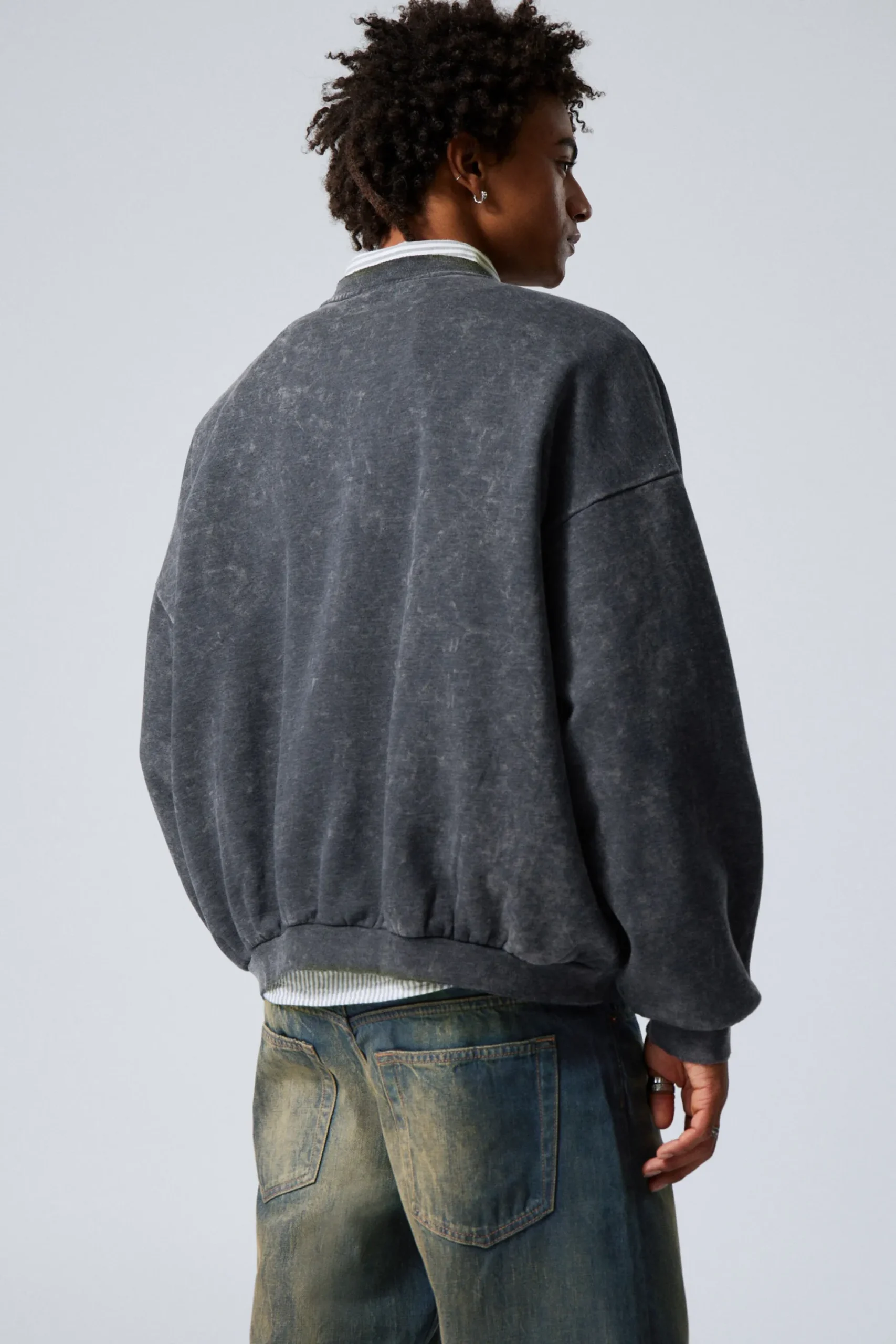 Weekday LONG-SLEEVED OVERSIZED SLOUCHY SWEATSHIRT washed dark blue New