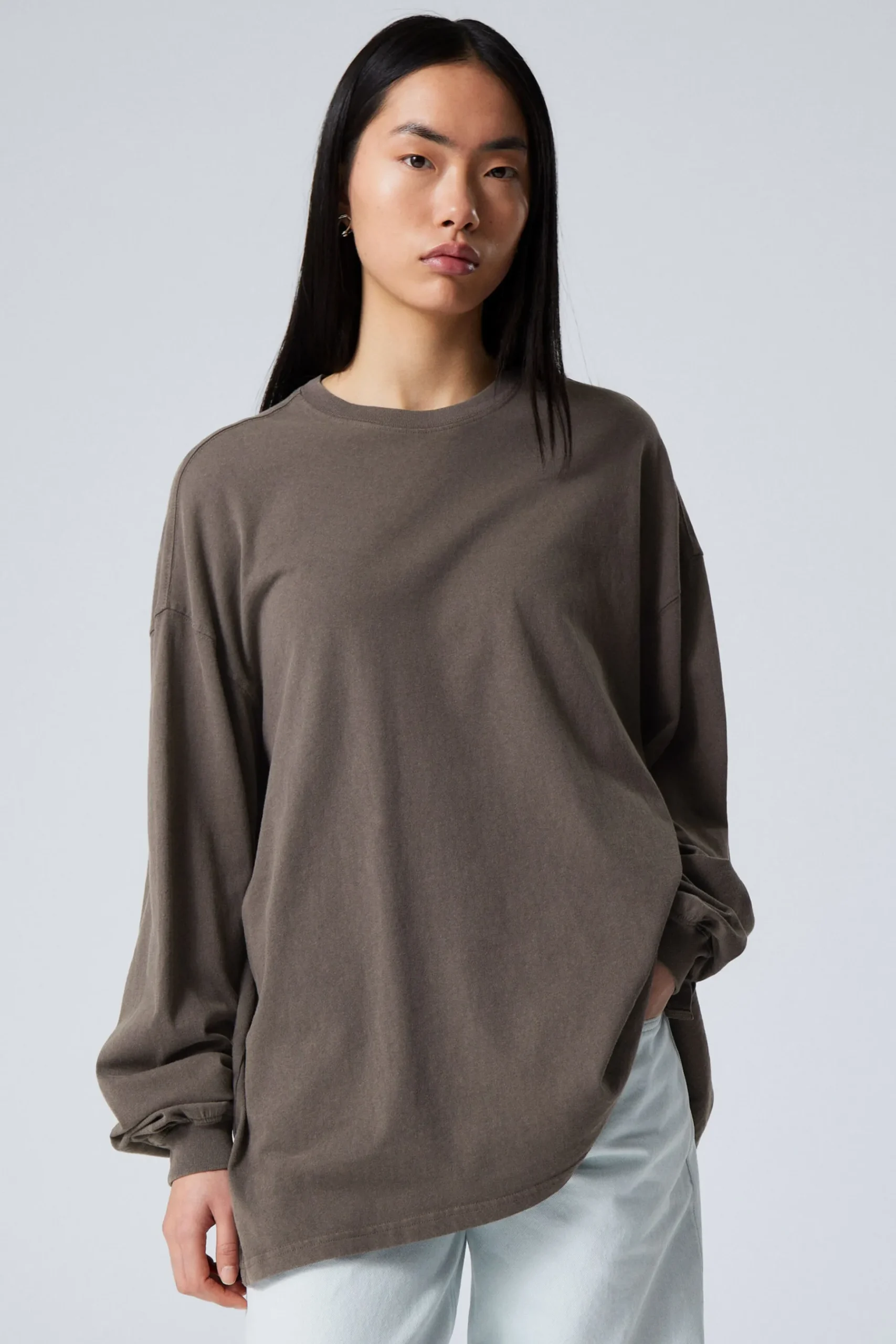 Weekday LONG-SLEEVED OVERSIZED T-SHIRT washed dark mole Shop