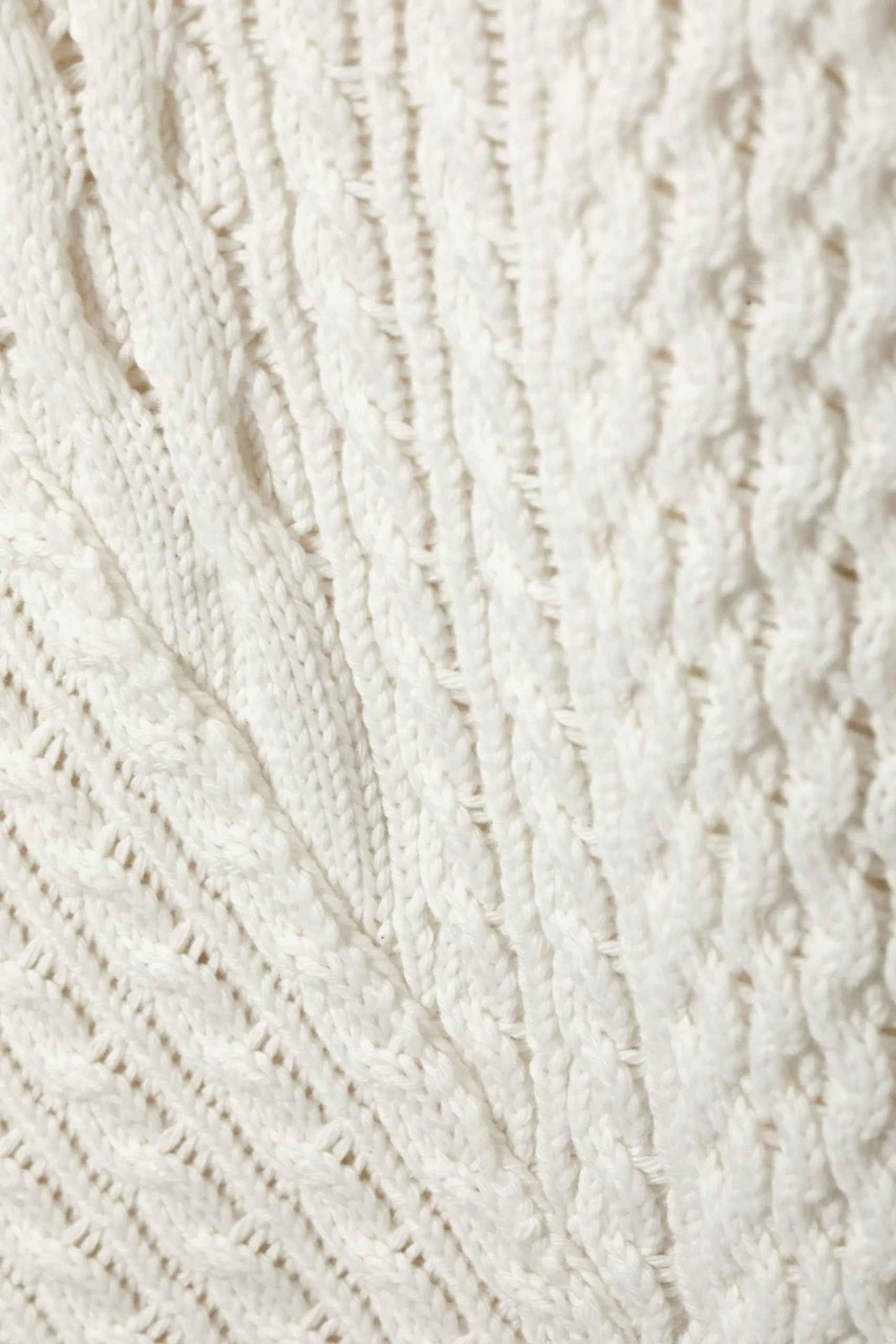 Weekday LOOSE CABLE-KNIT SWEATER white Cheap