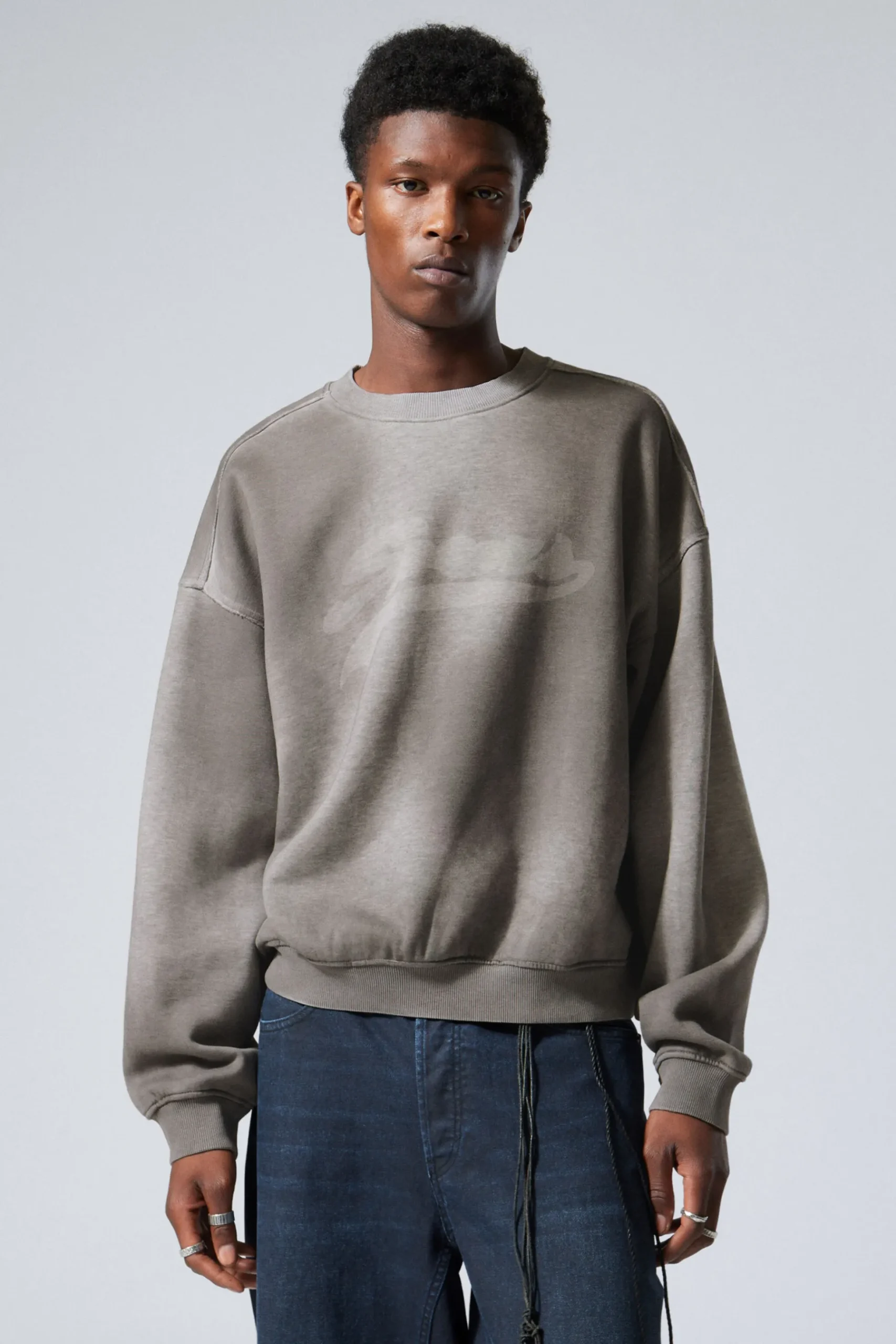 Weekday LOOSE GRAPHIC SWEATSHIRT grey sport spray Best