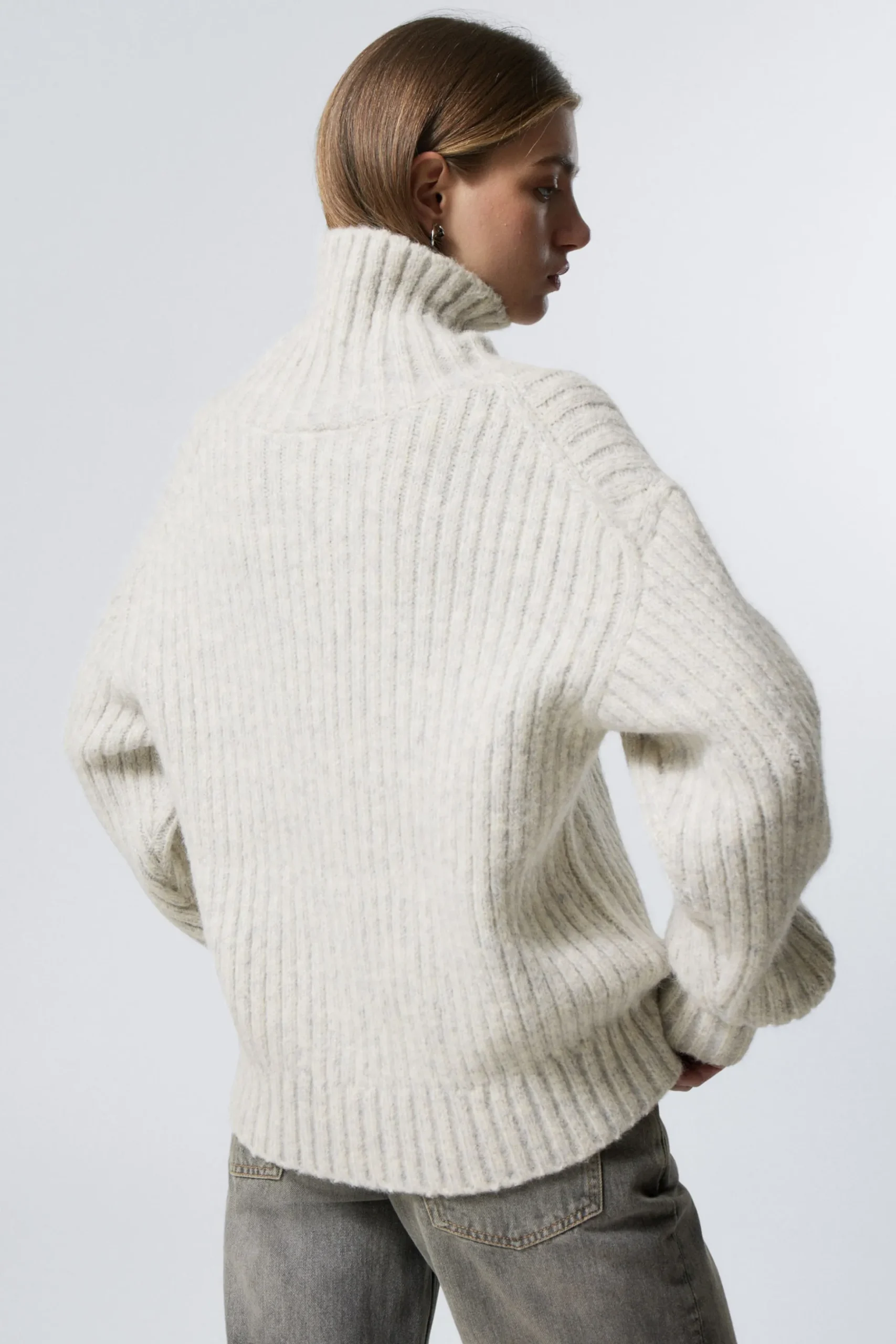 Weekday LOOSE KNITTED TURTLENECK SWEATER light grey melange Hot