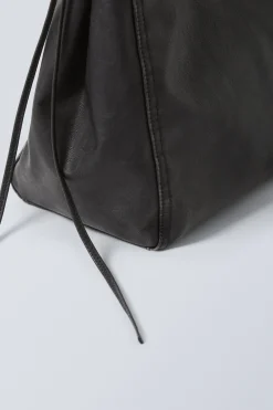 Weekday MEDIUM FAUX LEATHER TOTE BAG dark Discount