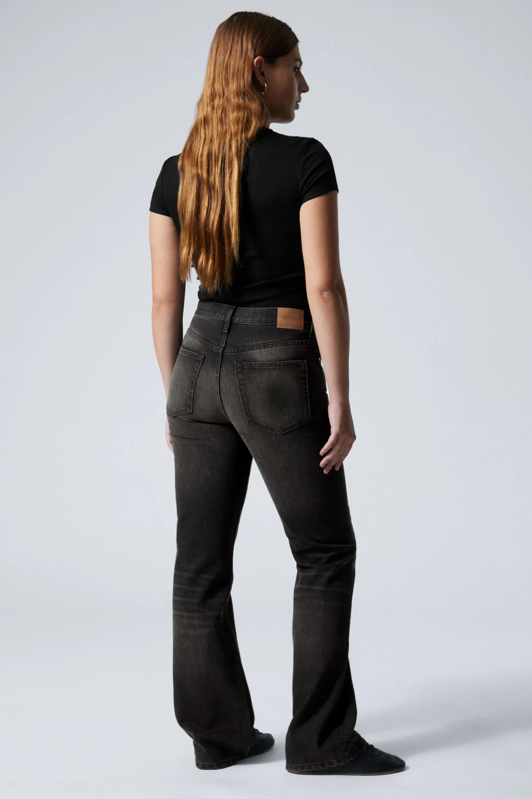Weekday MOON MID RISE REGULAR BOOTCUT LEG JEANS deep night black Clearance