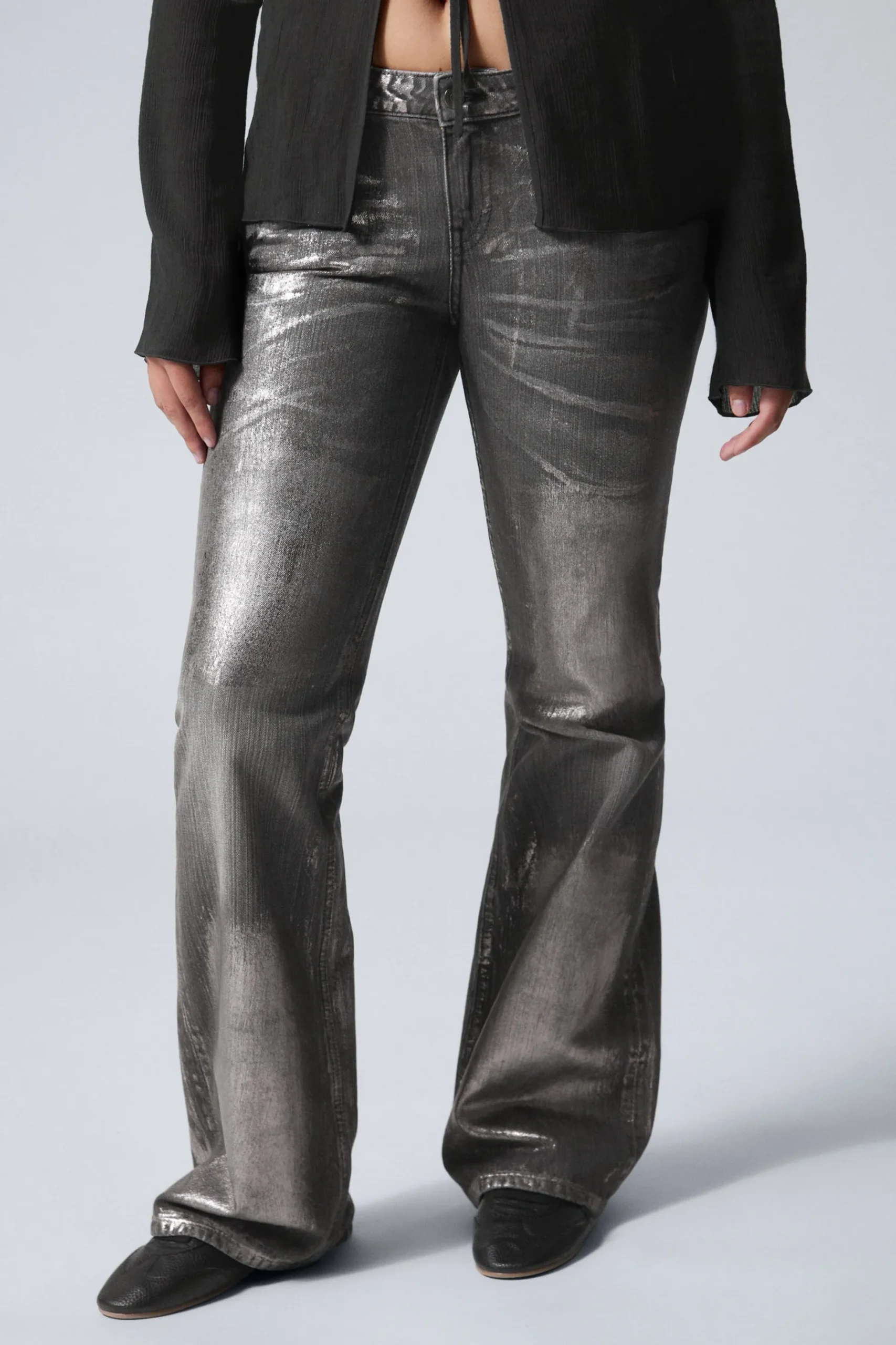 Weekday NOVA FOIL LOW SLIM BOOTCUT JEANS metal grey Shop
