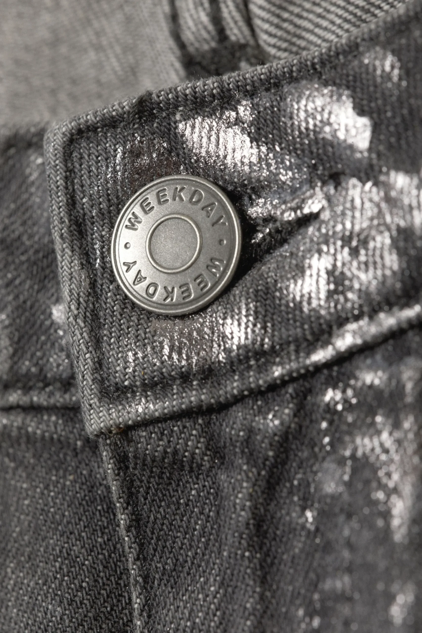 Weekday NOVA FOIL LOW SLIM BOOTCUT JEANS metal grey Shop