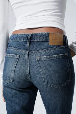 Weekday NOVA LOW RISE SLIM BOOTCUT LEG JEANS mine blue medium blue Shop