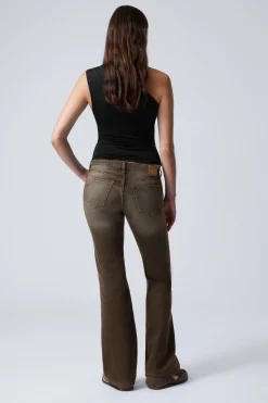 Weekday NOVA LOW RISE SLIM BOOTCUT LEG JEANS topaz dark brown Shop