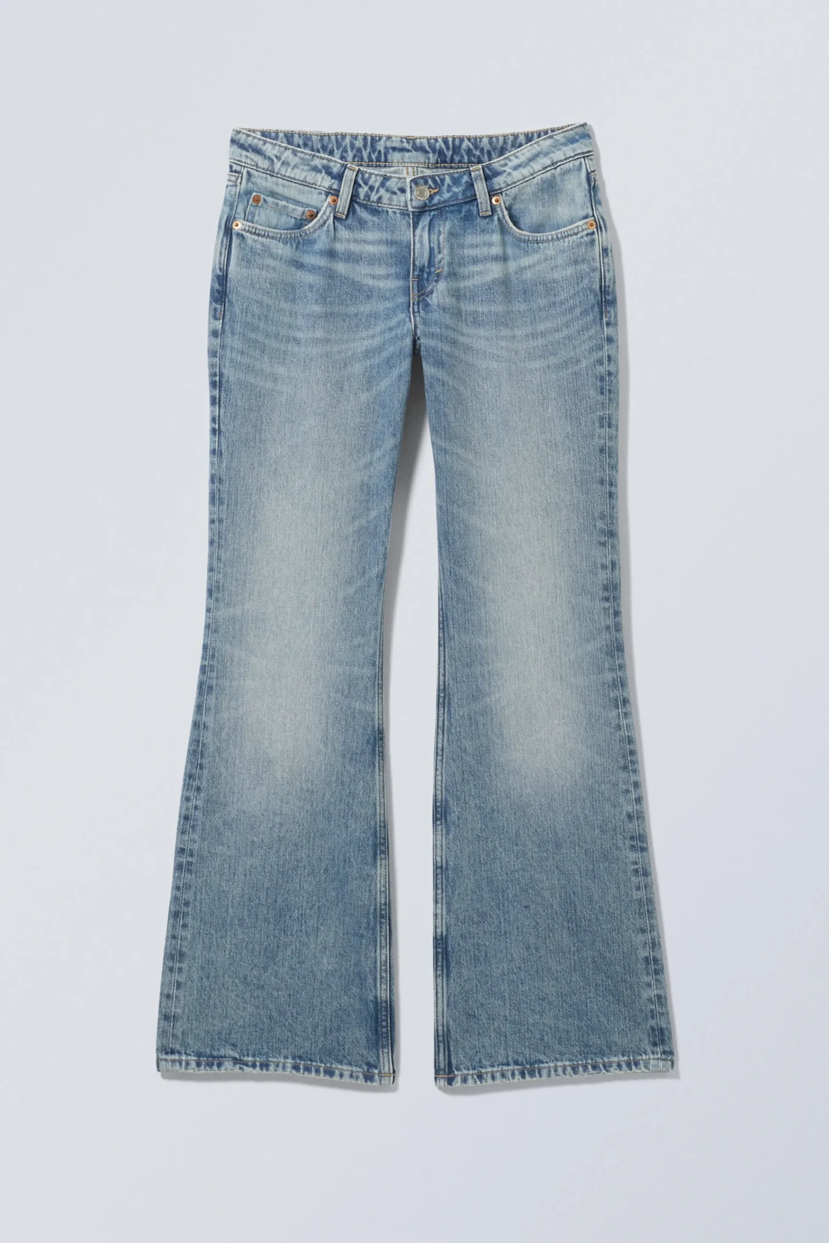 Weekday NOVA LOW RISE SLIM BOOTCUT LEG JEANS blue stream medium blue Best