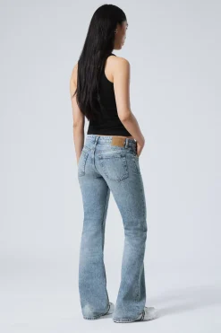 Weekday NOVA LOW RISE SLIM BOOTCUT LEG JEANS blue stream medium blue Best