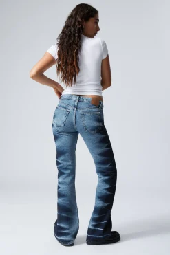 Weekday NOVA LOW WAIST SLIM BOOTCUT JEANS blue taggings Cheap