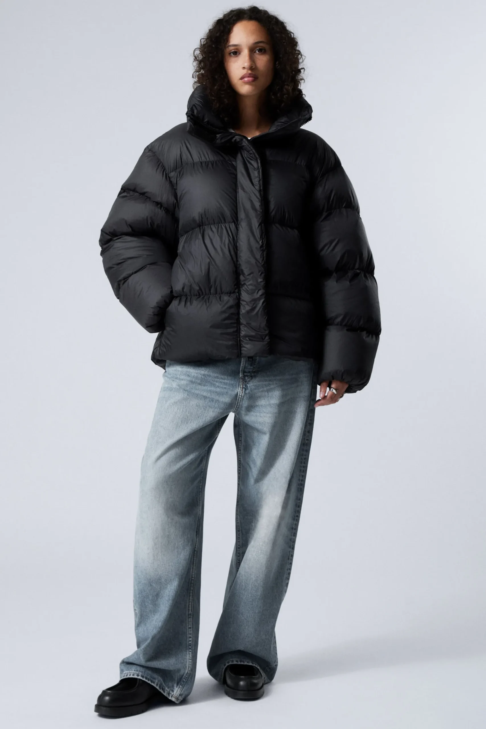 Weekday OVERSIZED RECYCLED DOWN PUFFER JACKET black Fashion