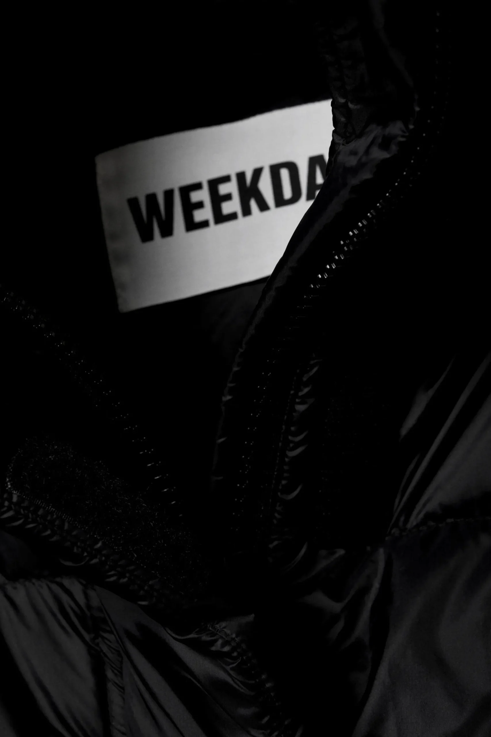 Weekday OVERSIZED RECYCLED DOWN PUFFER JACKET black Fashion