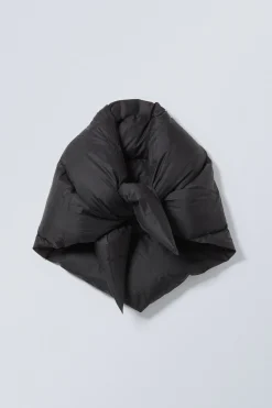Weekday RECYCLED DOWN PADDED TRIANGLE SCARF black Hot