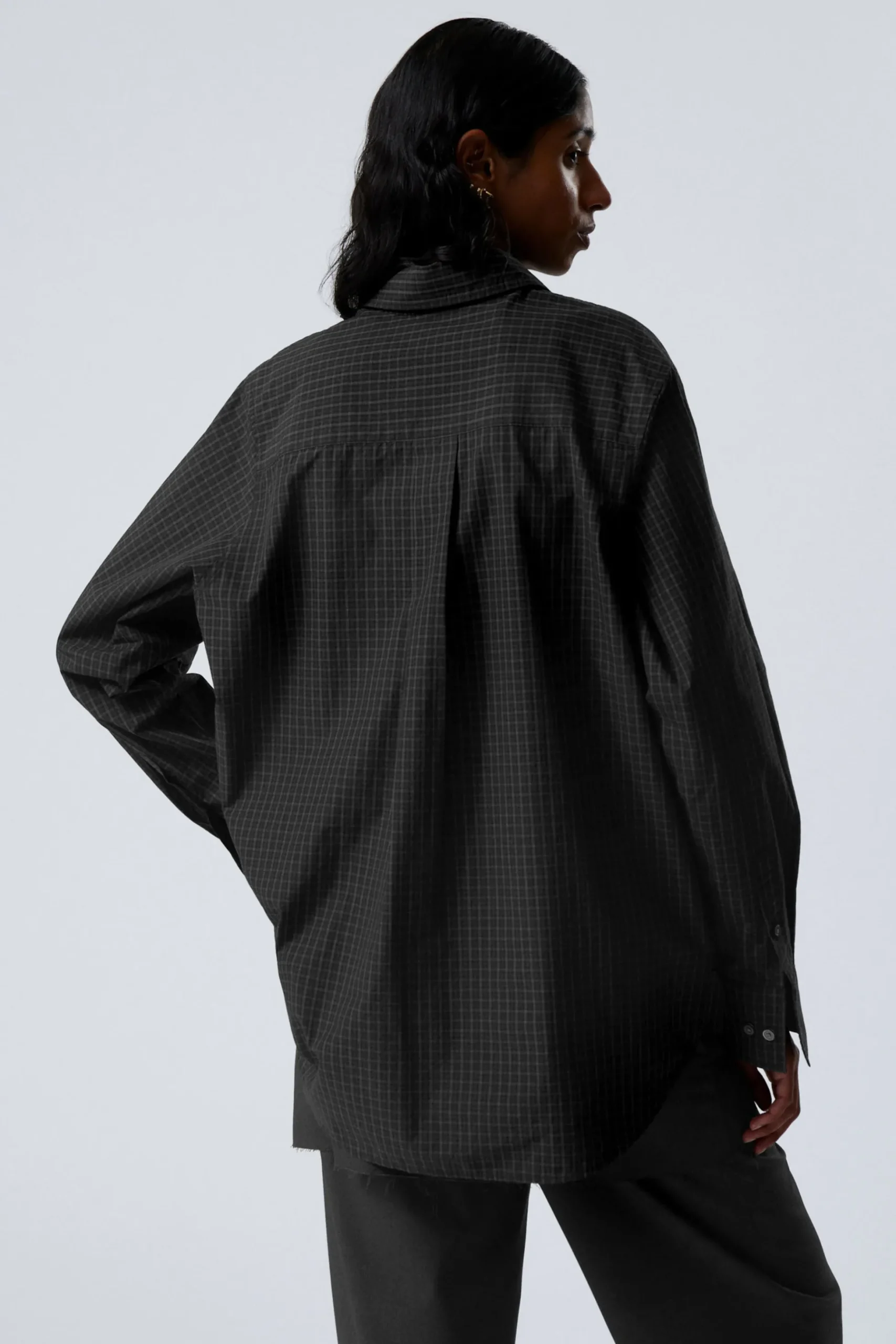 Weekday REGULAR POPLIN SHIRT dark black Fashion