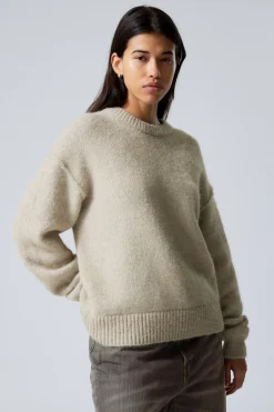 Weekday RELAXED HAIRY KNITTED SWEATER dusty beige Outlet