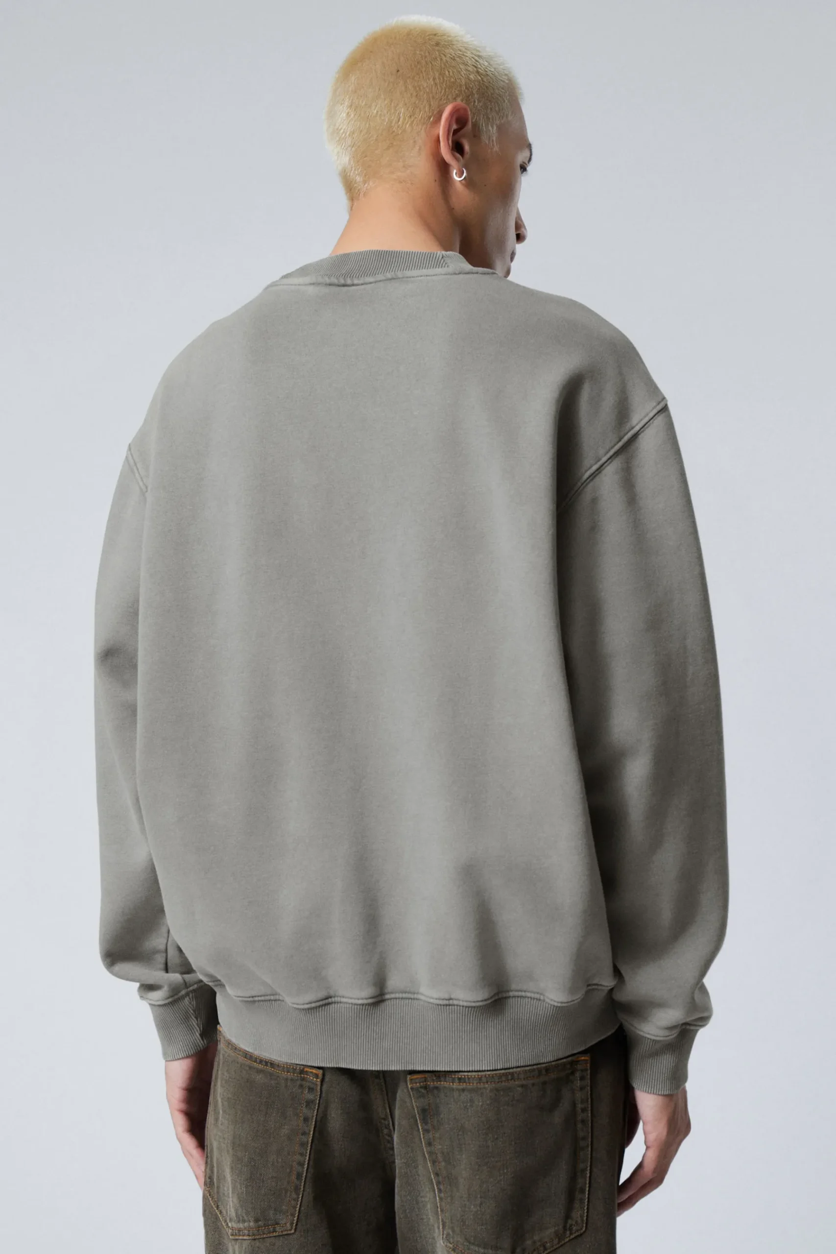 Weekday RELAXED HEAVYWEIGHT SWEATSHIRT washed dusty grey Outlet