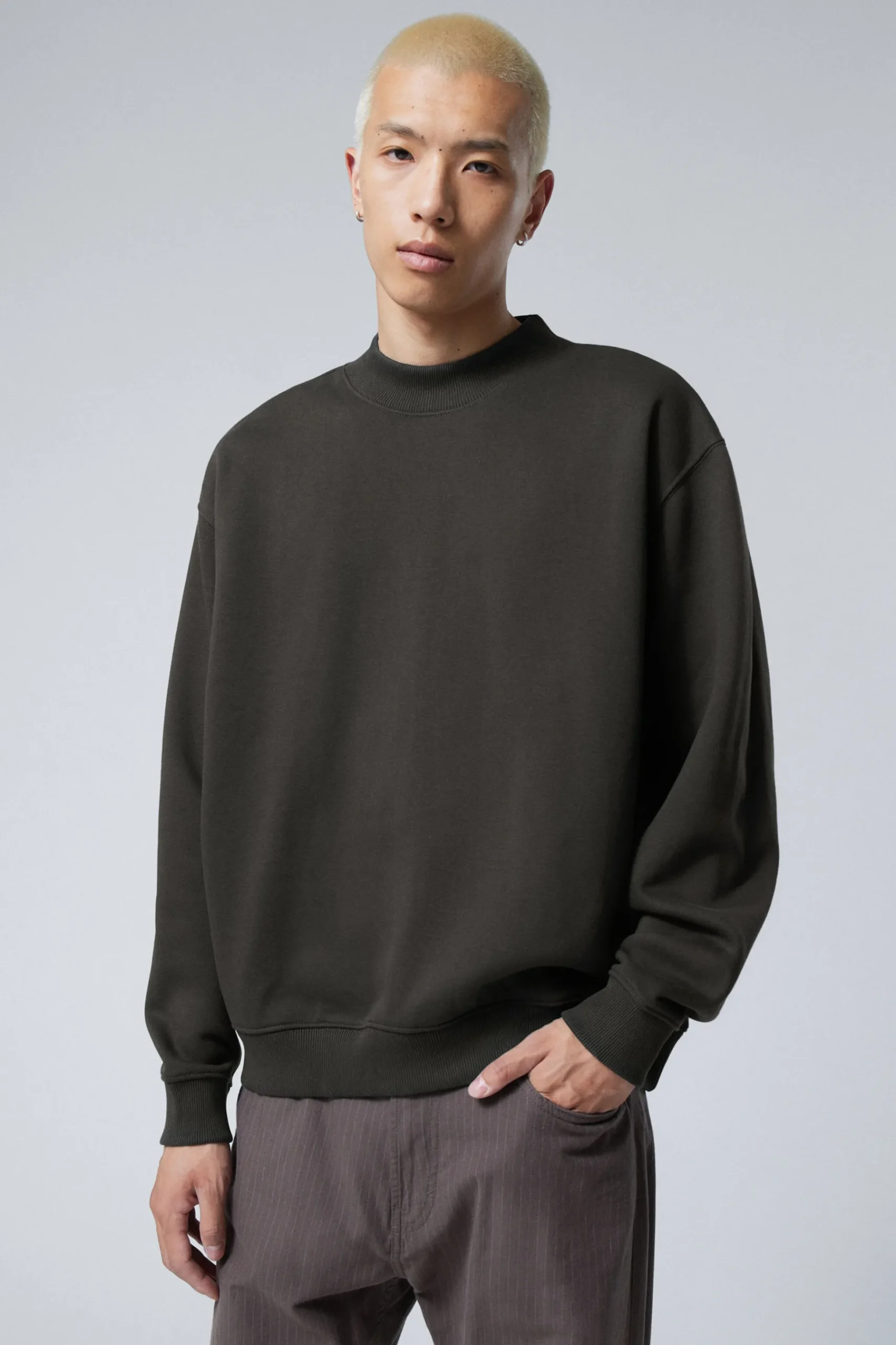 Weekday RELAXED HEAVYWEIGHT SWEATSHIRT off-black New