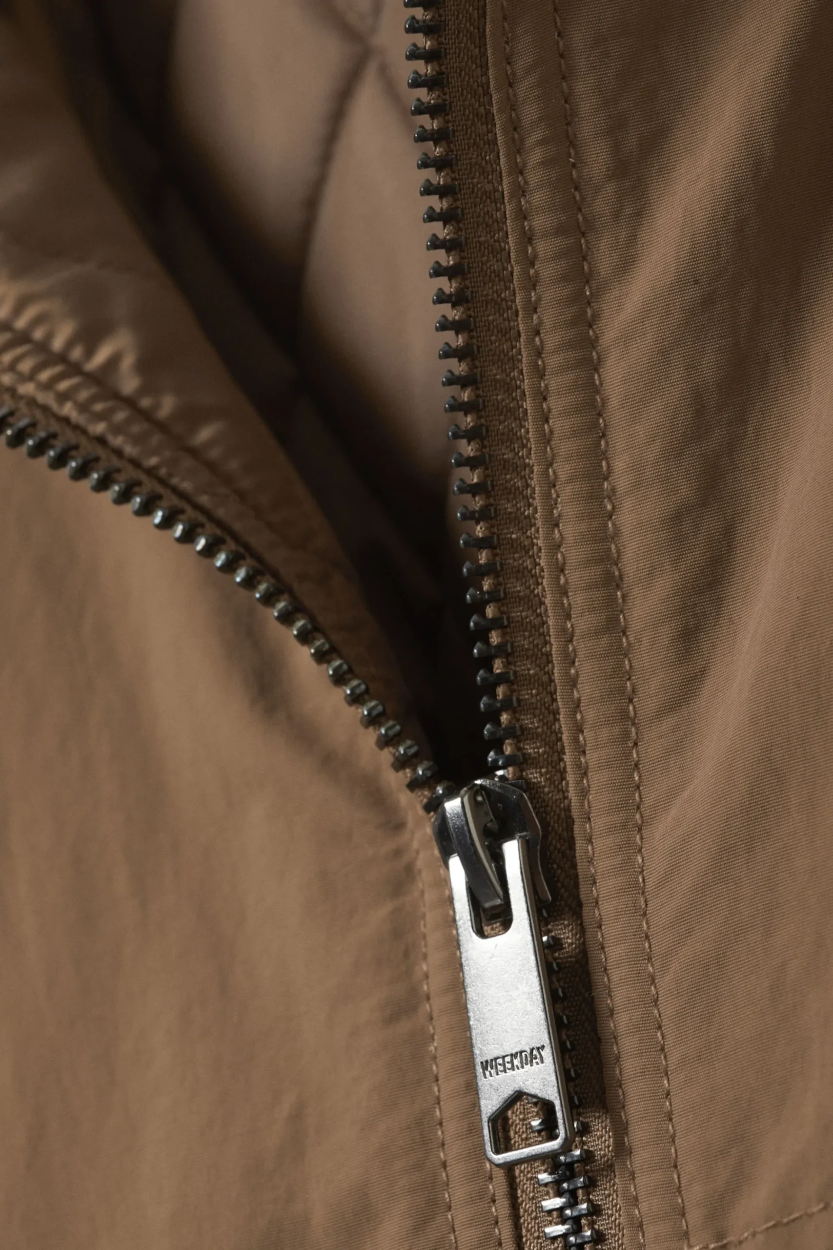 Weekday RELAXED NYLON BOMBER JACKER dusty brown Clearance