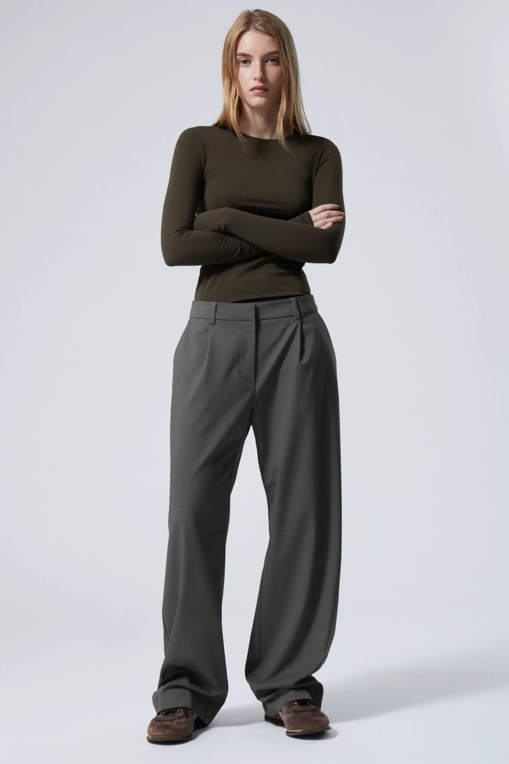 Weekday RELAXED PLEATED SUITING TROUSERS dark grey Clearance