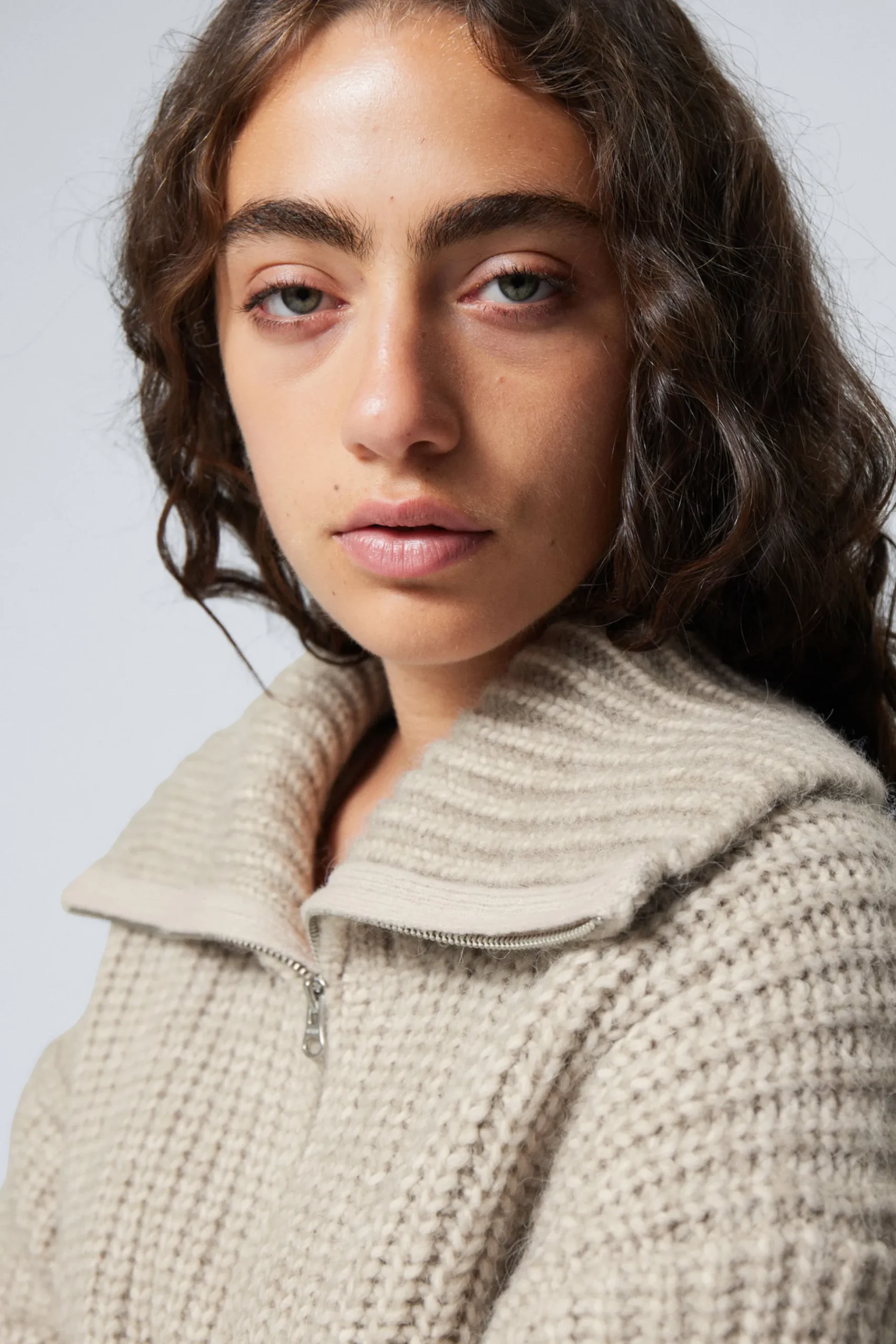 Weekday RIB-KNIT HALF-ZIP TURTLENECK SWEATER dusty beige Store