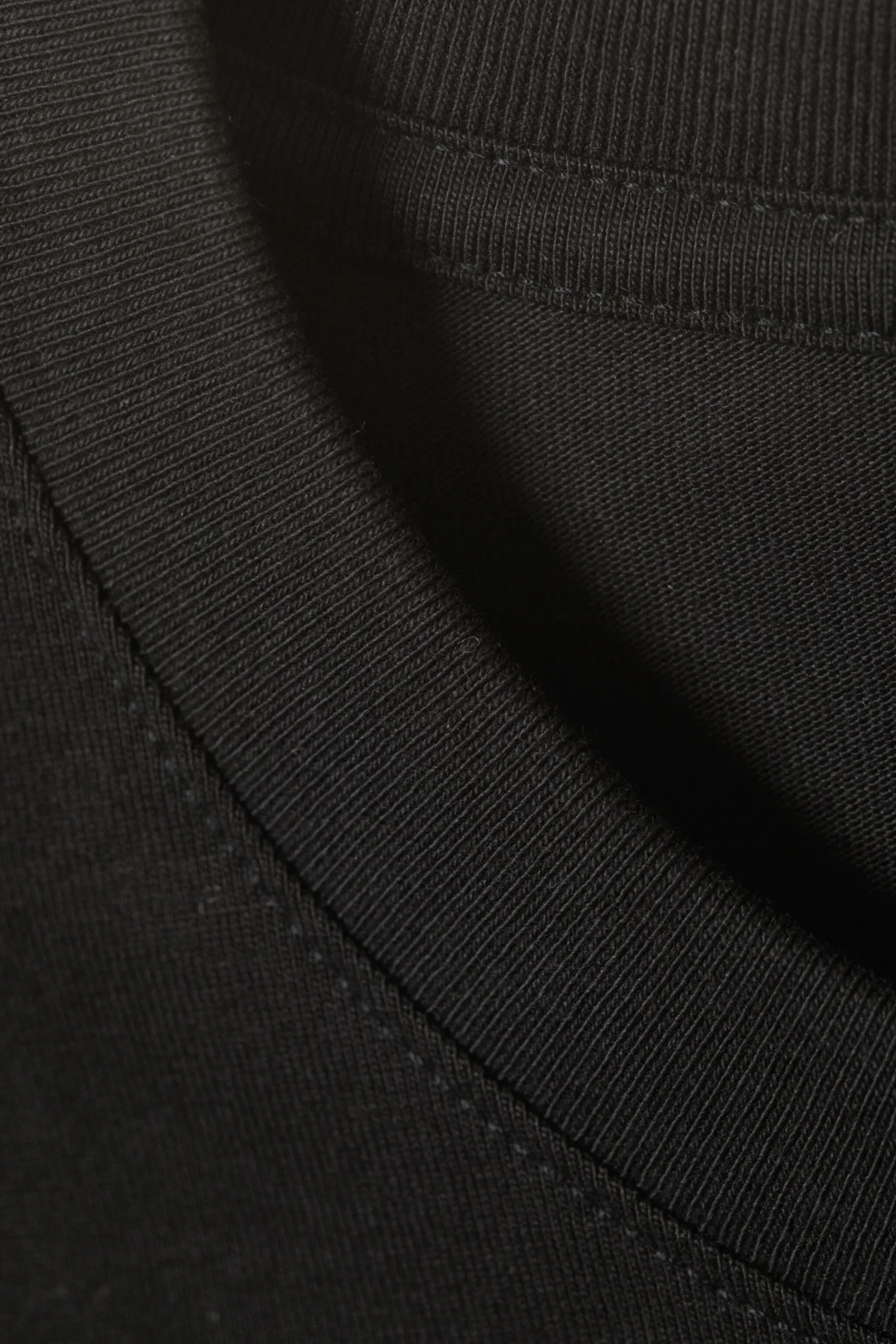 Weekday SHORT BOXY HEAVYWEIGHT T-SHIRT black Store