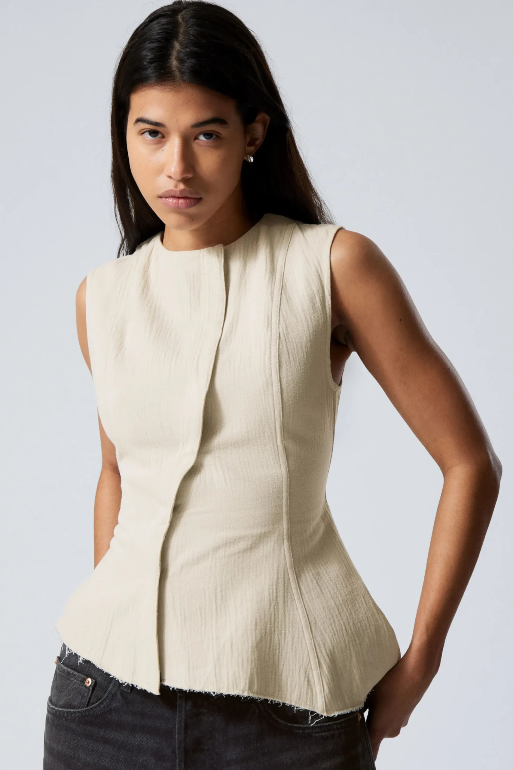Weekday SLEEVELESS ASYMMETRIC PEPLUM TOP ecru Outlet