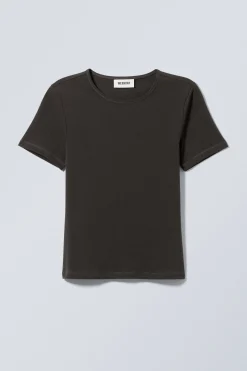 Weekday SLIM FITTED T-SHIRT dark brown Best